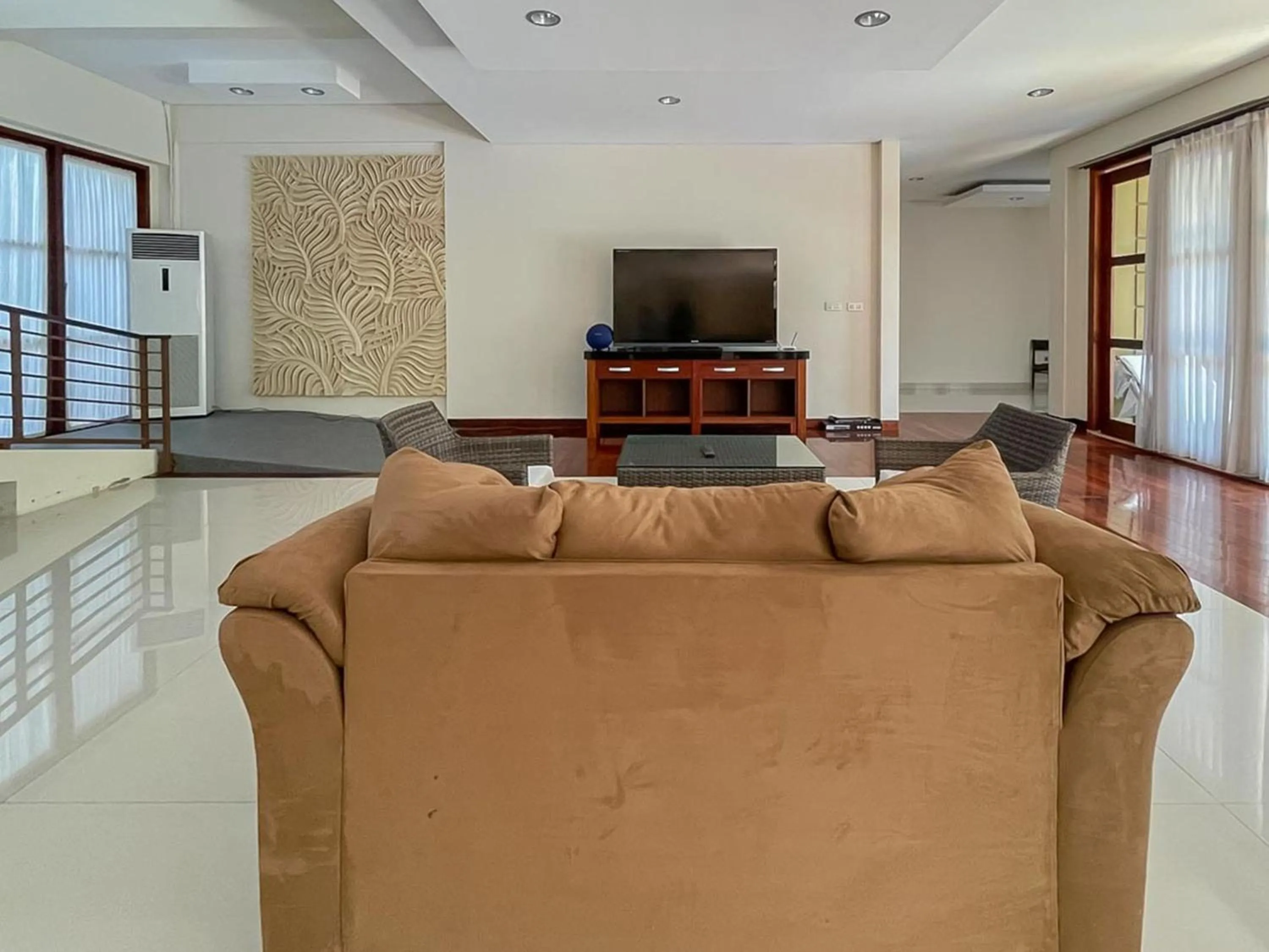 Living room in Merbau Luxurious Villa Senggigi by The Lavana - 5 Bedroom Villa