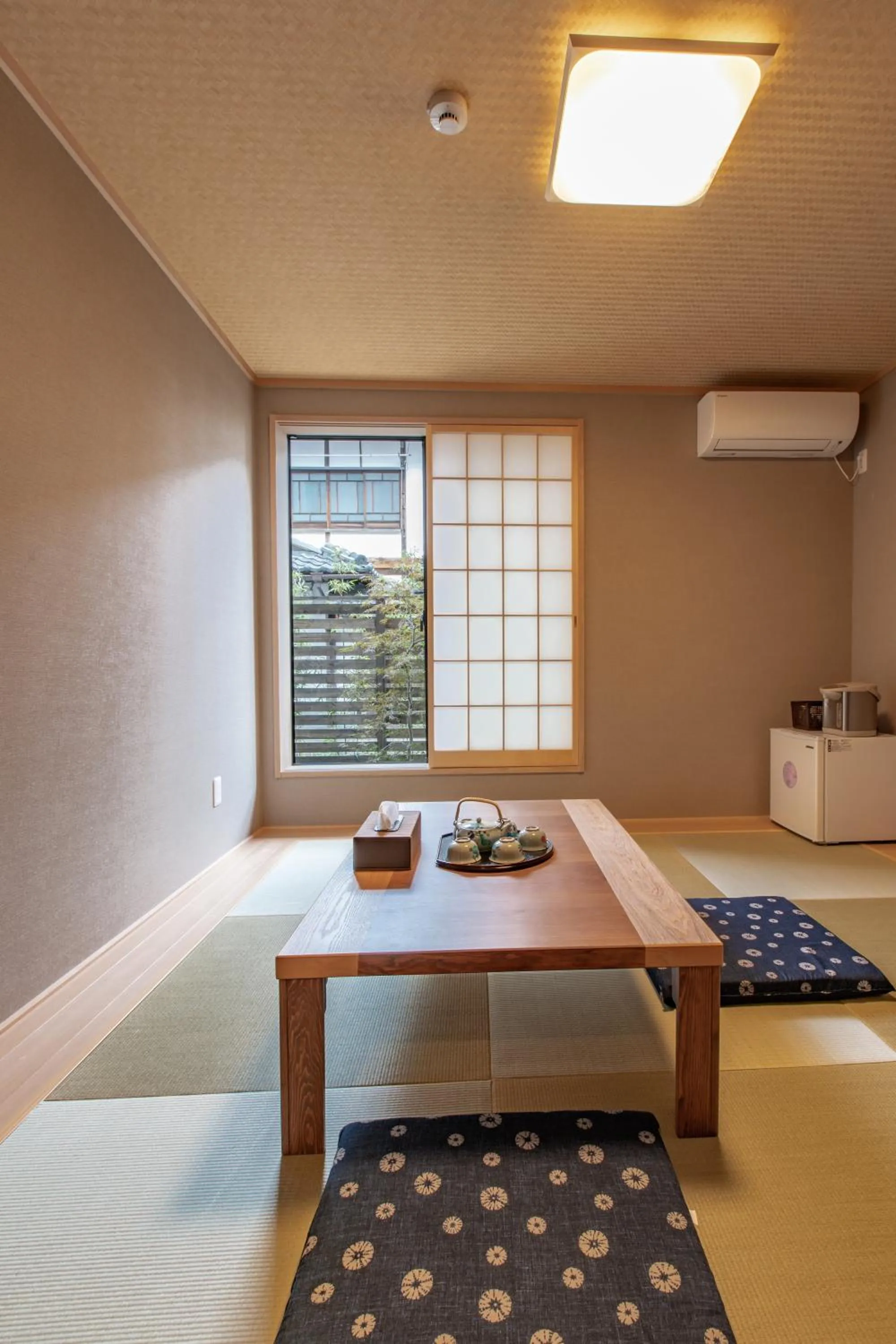 Kyoto KaedeHotel Kamogawa