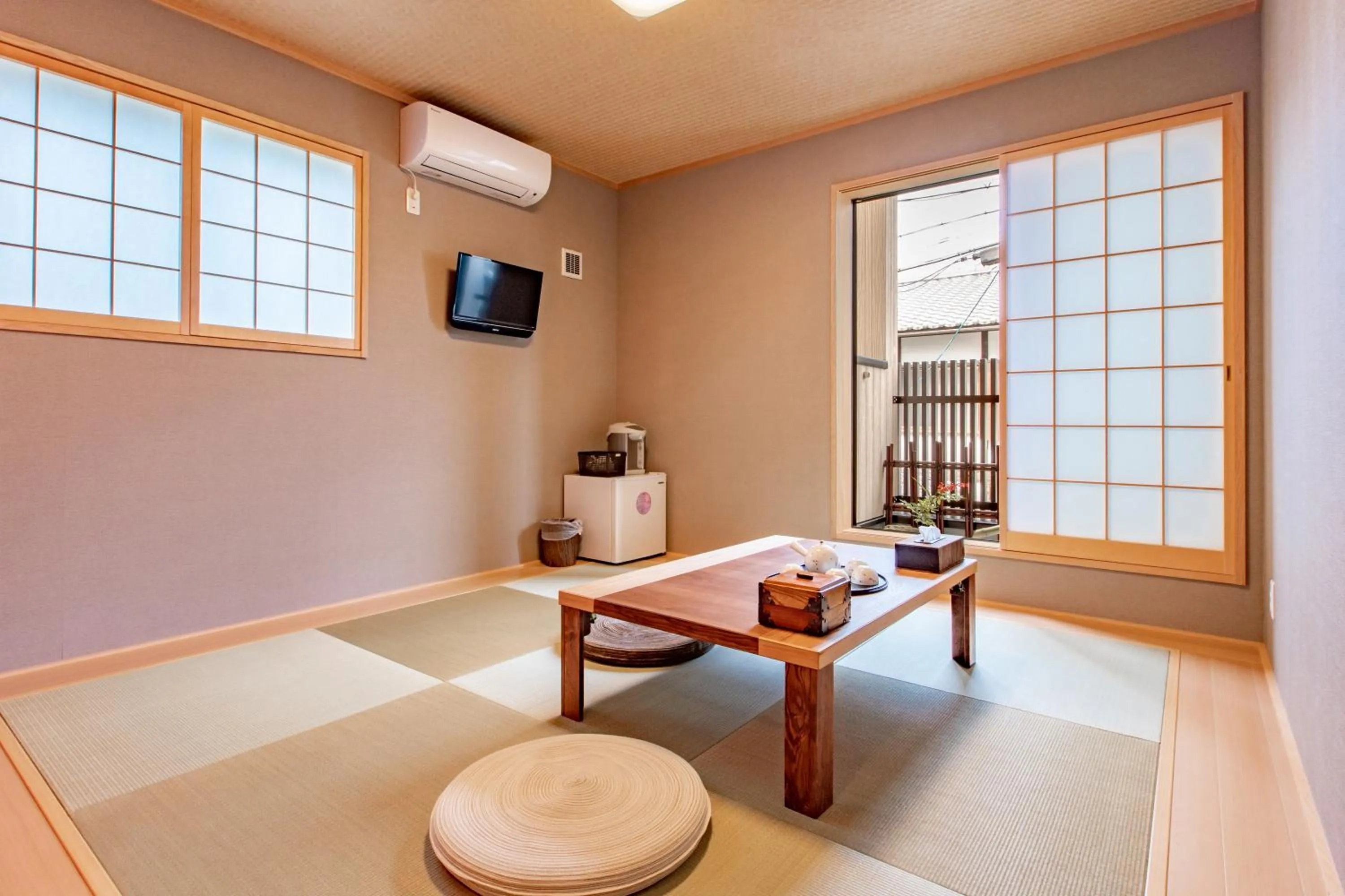 Kyoto KaedeHotel Kamogawa
