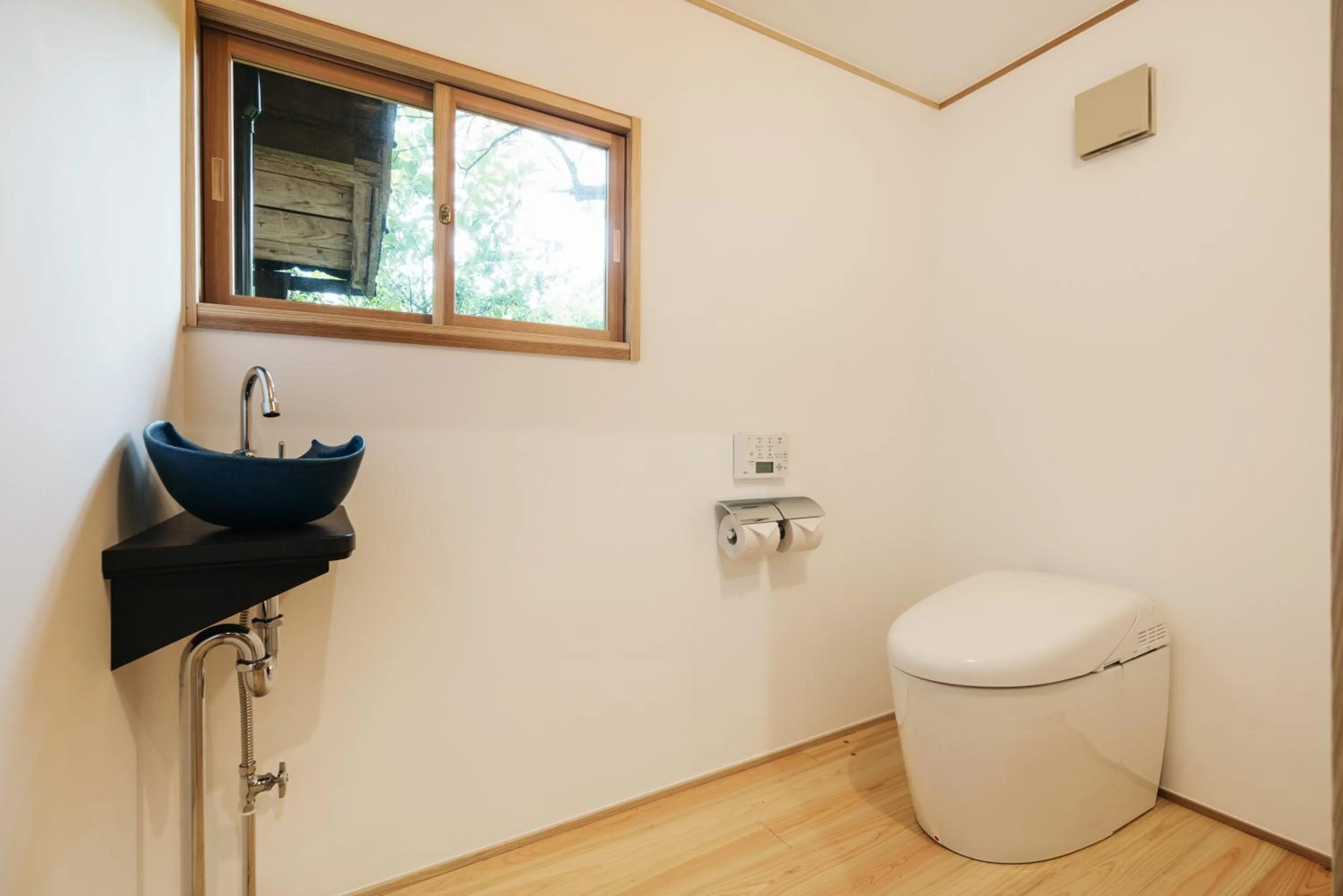 Toilet in RITA Izumifumoto