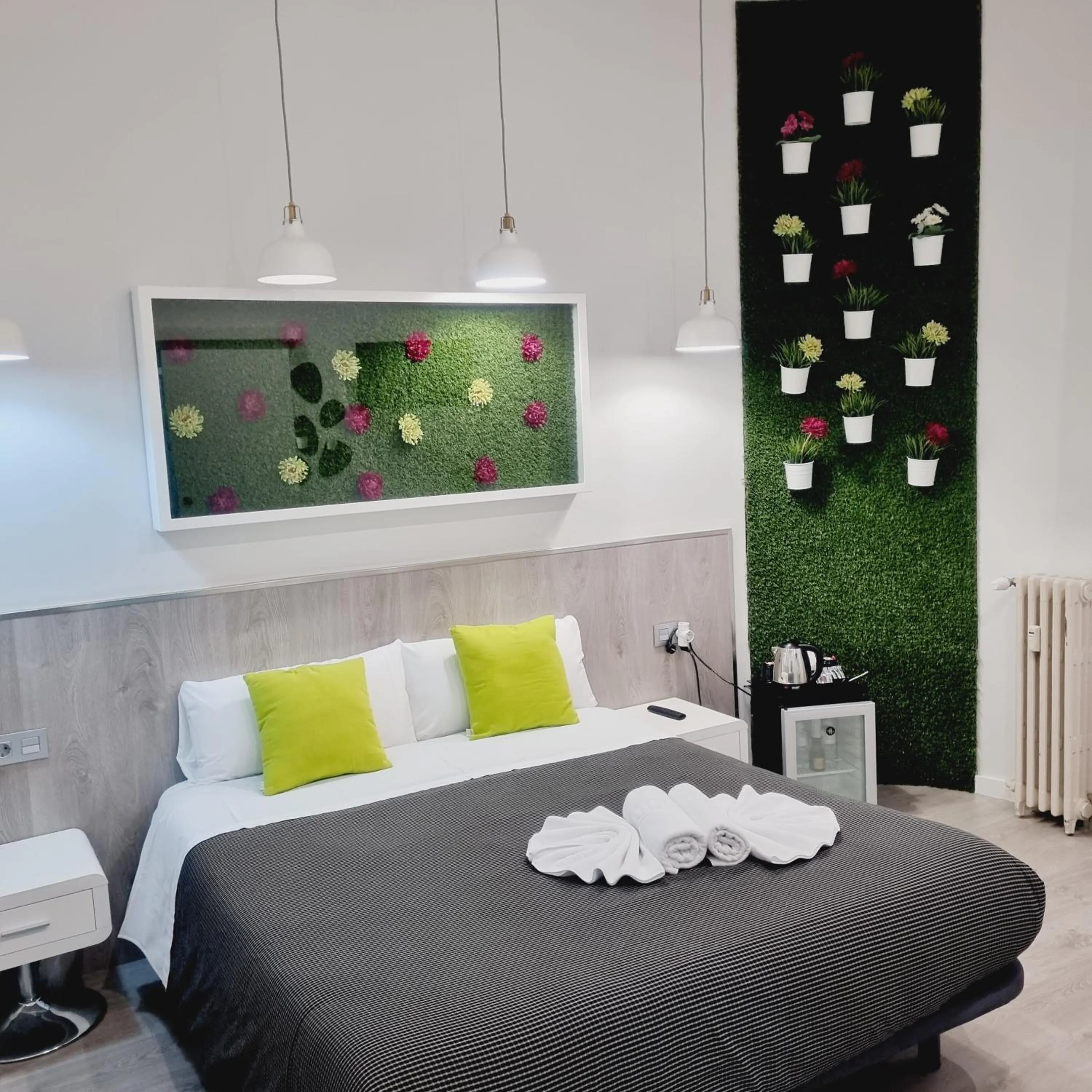 Photo of the whole room, Bed in Hostal Lauria