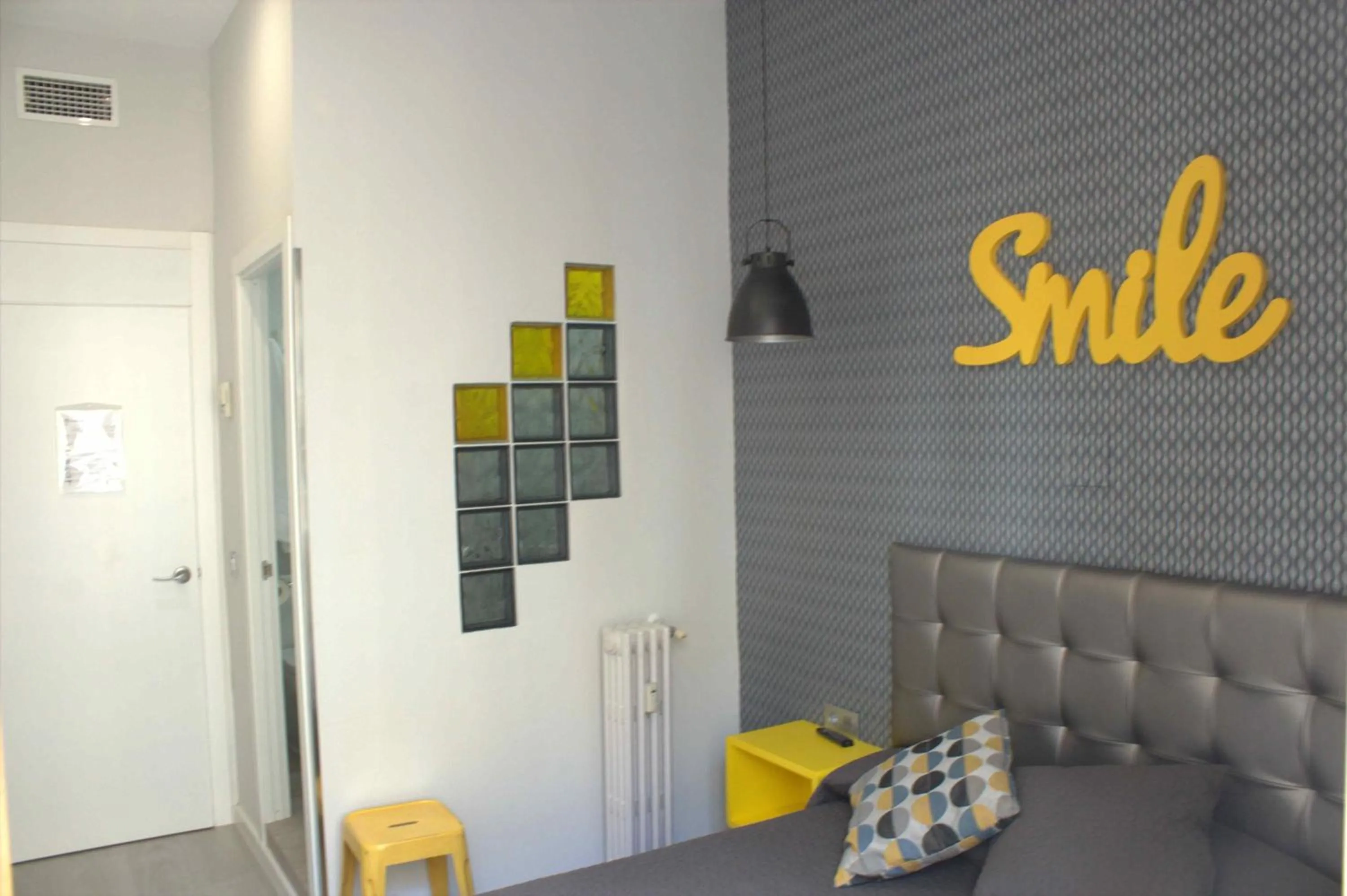 Photo of the whole room in Hostal Lauria