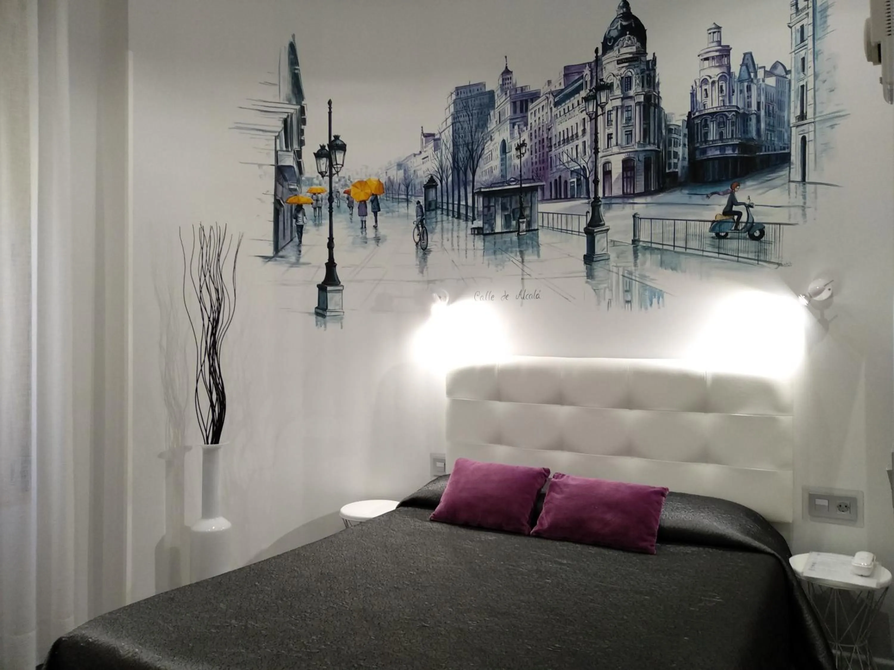 Bed in Hostal Lauria