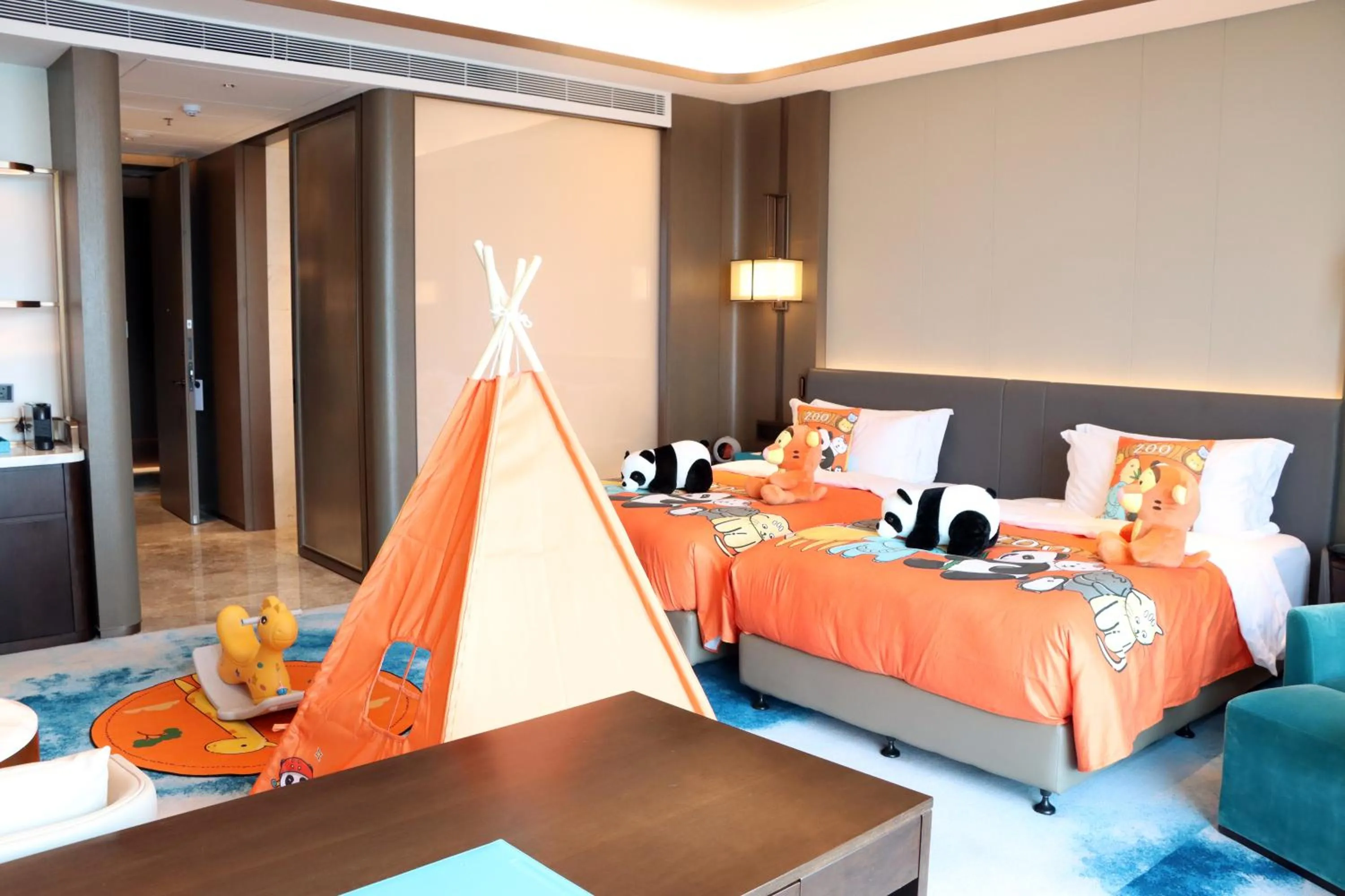 Bed in Wyndham Grand Zaozhuang