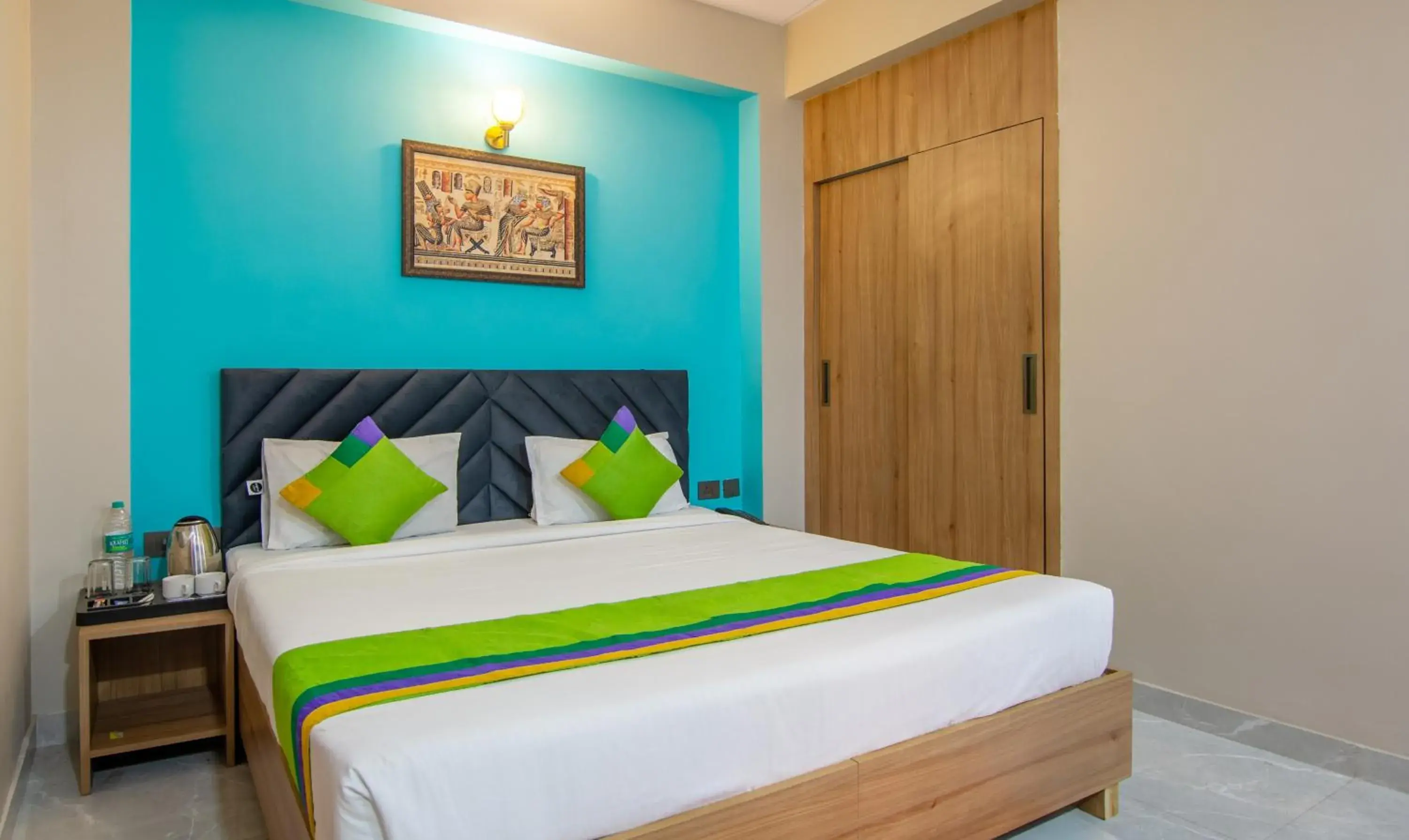 Standard Double Room - single occupancy in Treebo Elite Corporate, Sector 62 Standard Double Room - single occupancy in Treebo Elite Corporate, Sector 62