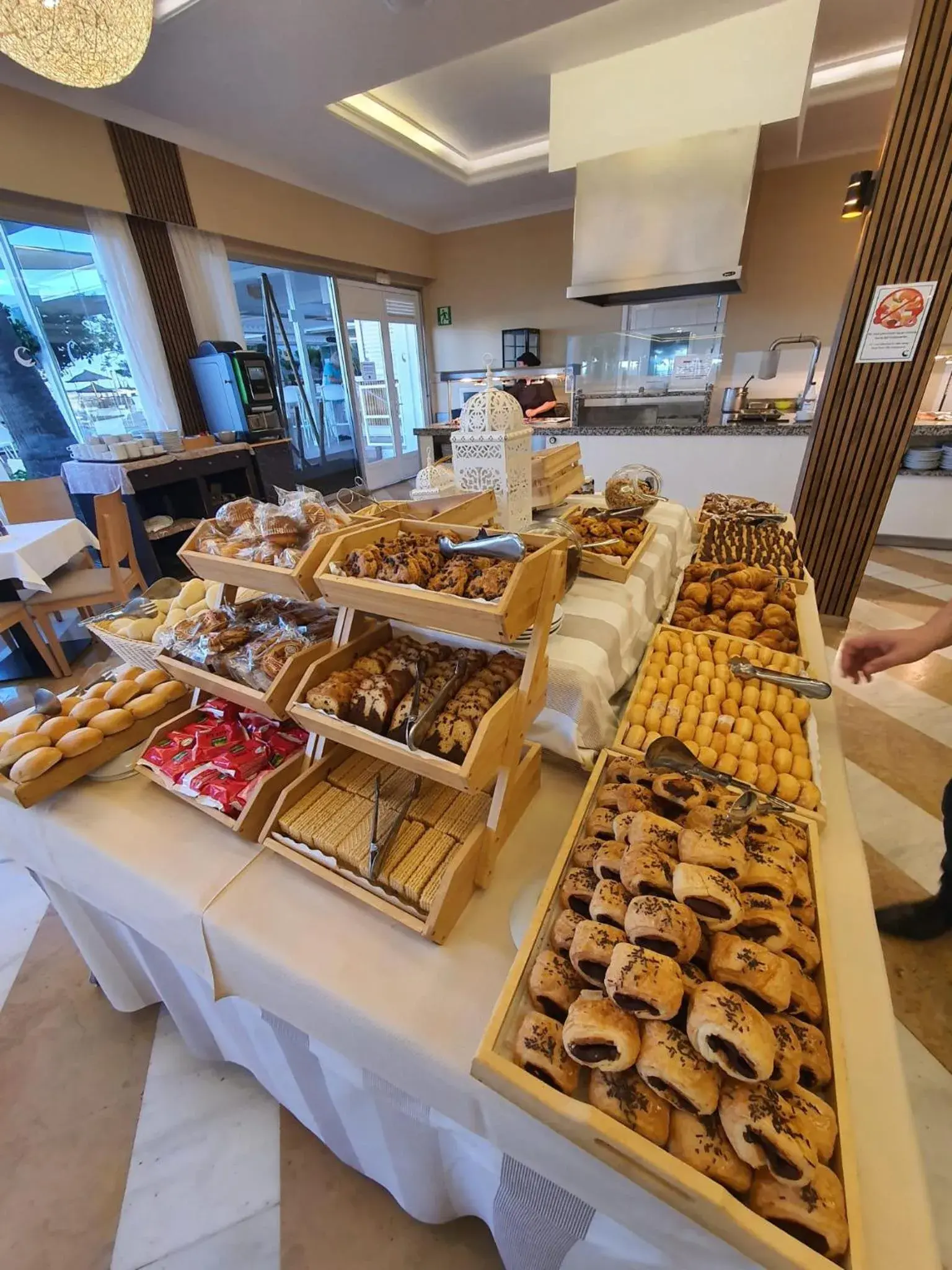 Buffet breakfast in La Barracuda Buffet breakfast in La Barracuda