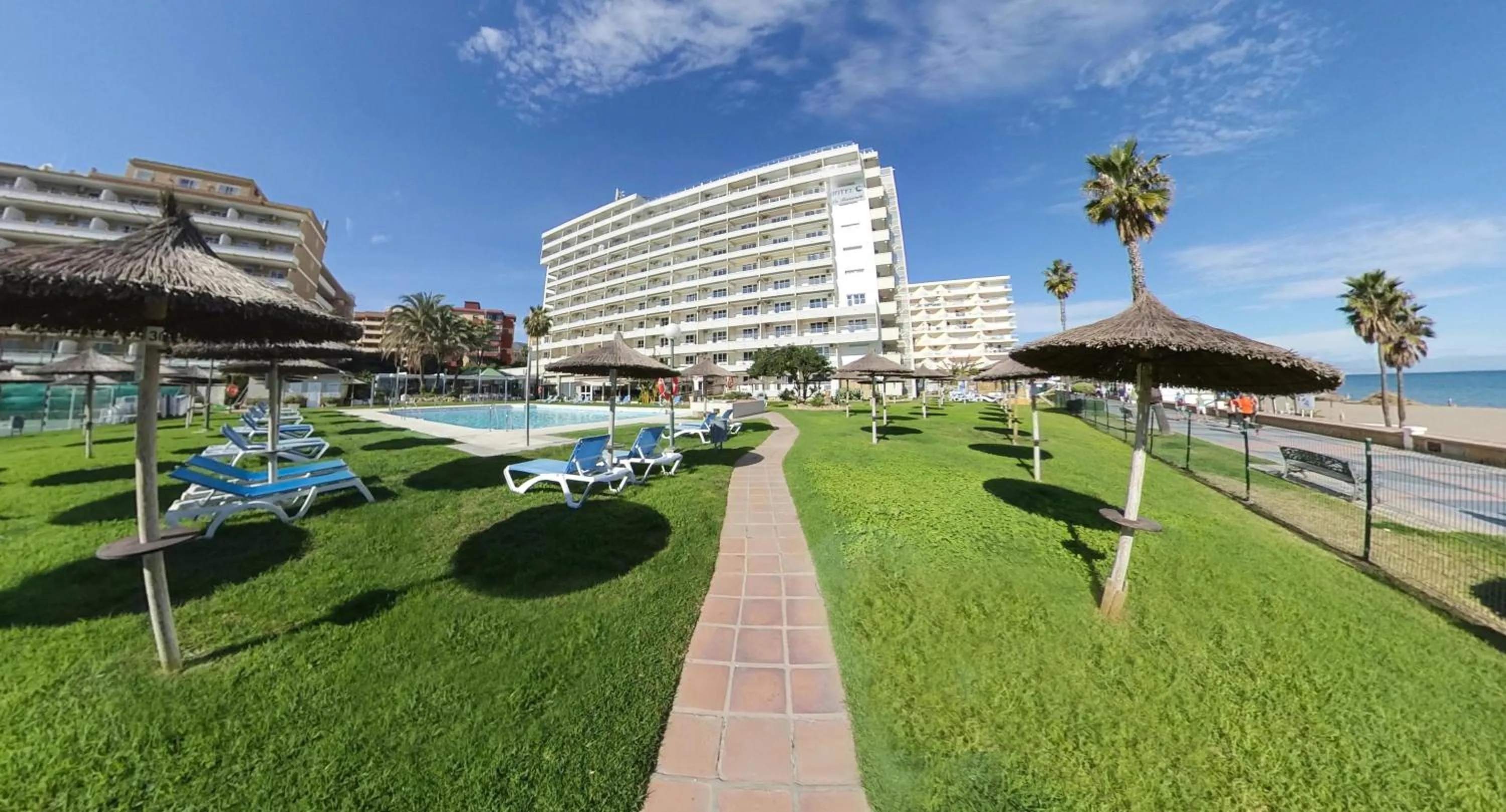 Property building in La Barracuda