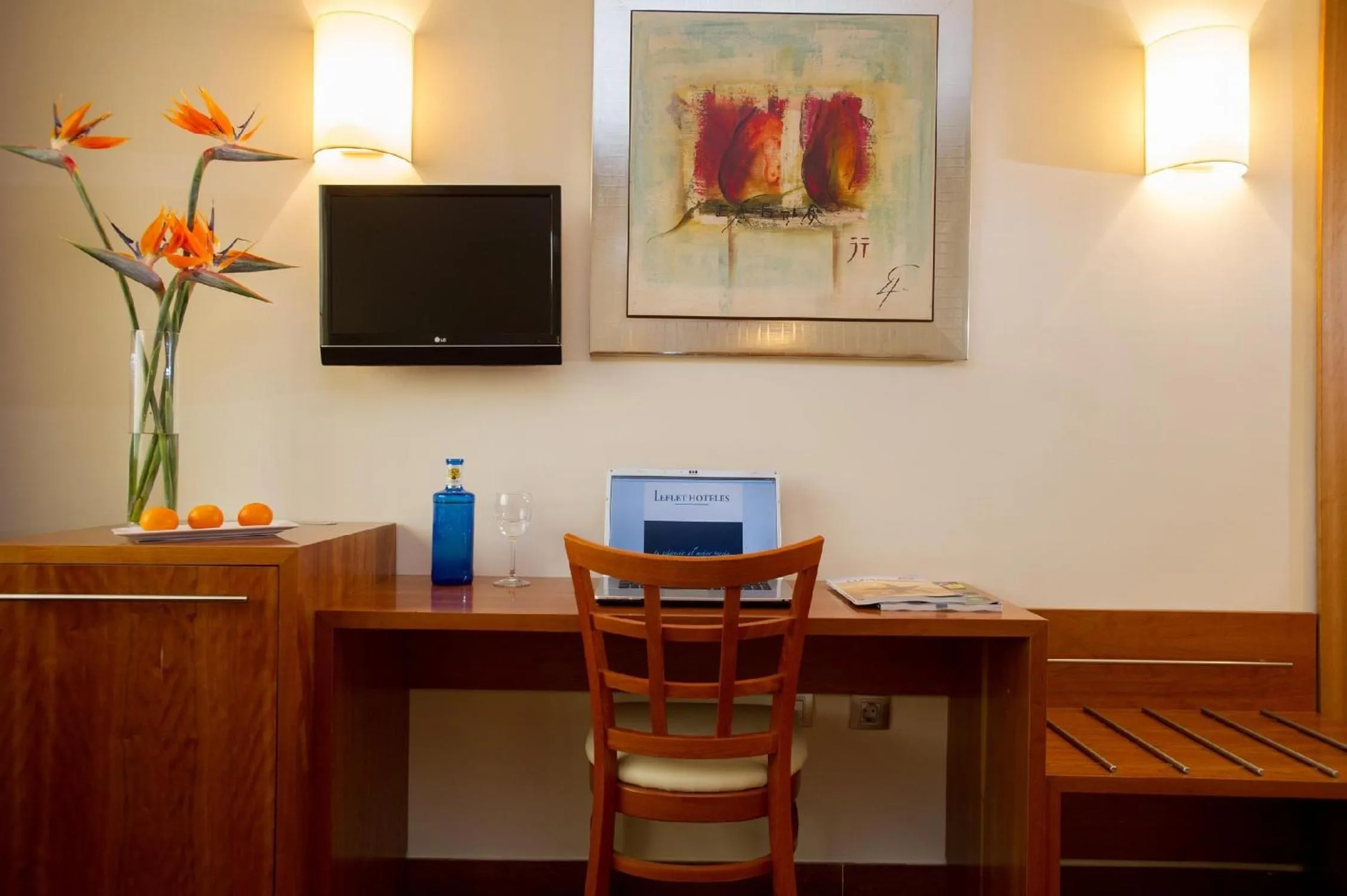 Bedroom in Leflet Valme