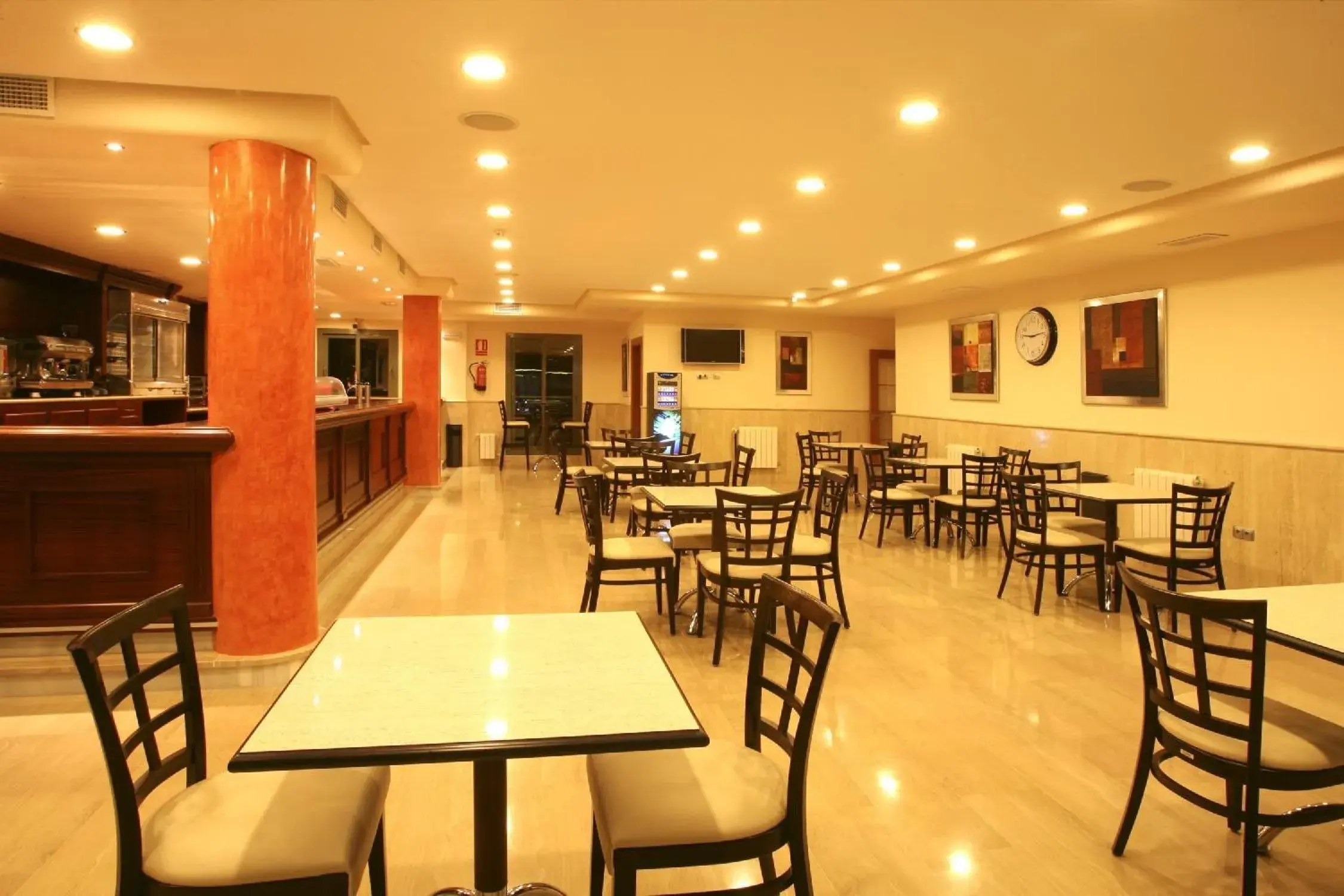 Restaurant/places to eat in Leflet Valme Restaurant/places to eat in Leflet Valme
