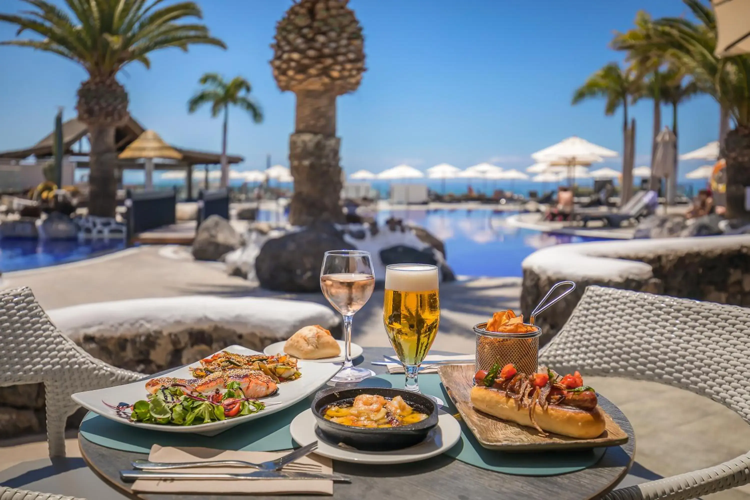 Lounge or bar in Barceló Santiago - Adults Only Lounge or bar in Barceló Santiago - Adults Only