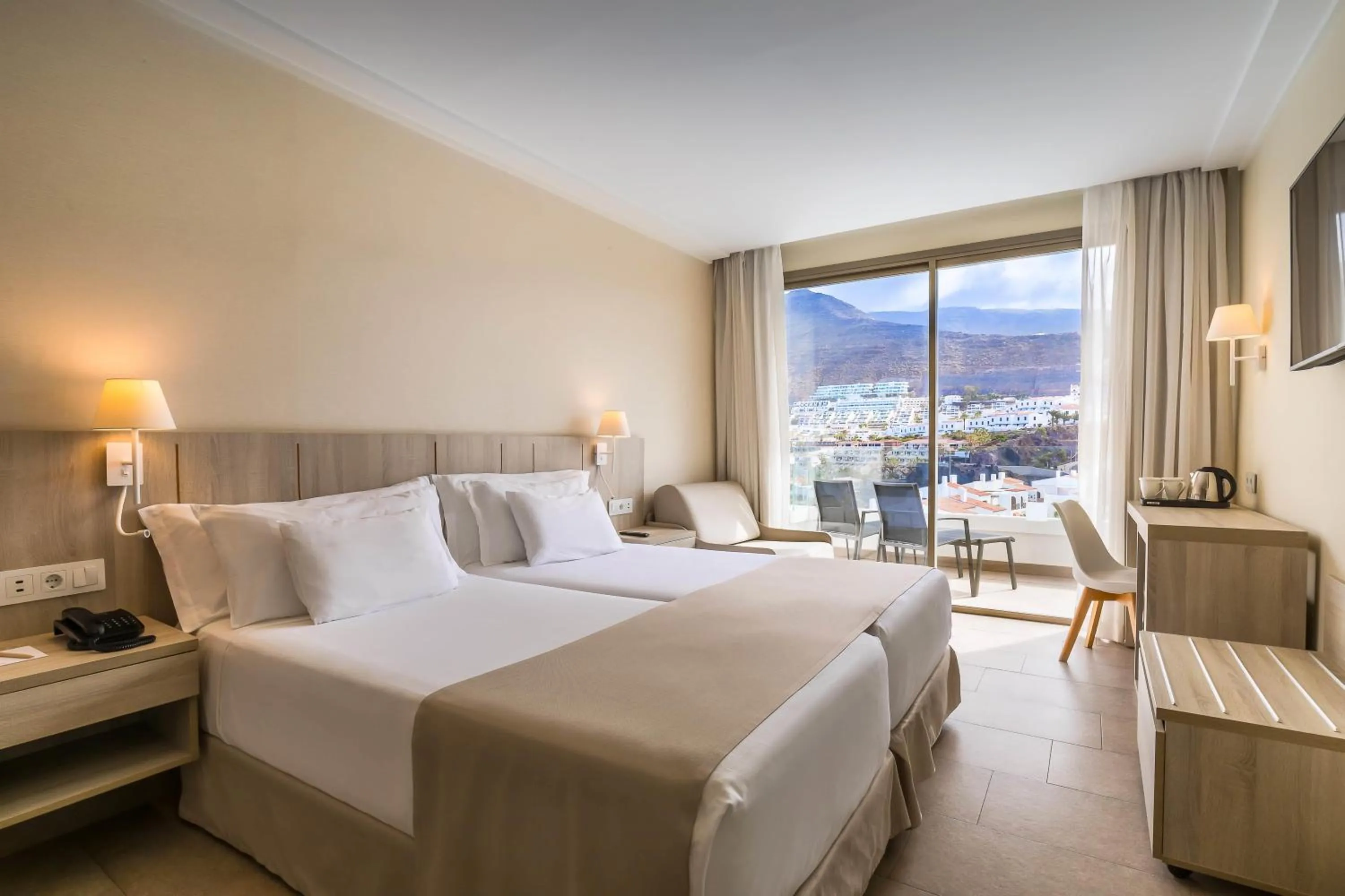 Property building, Bed in Barceló Santiago - Adults Only