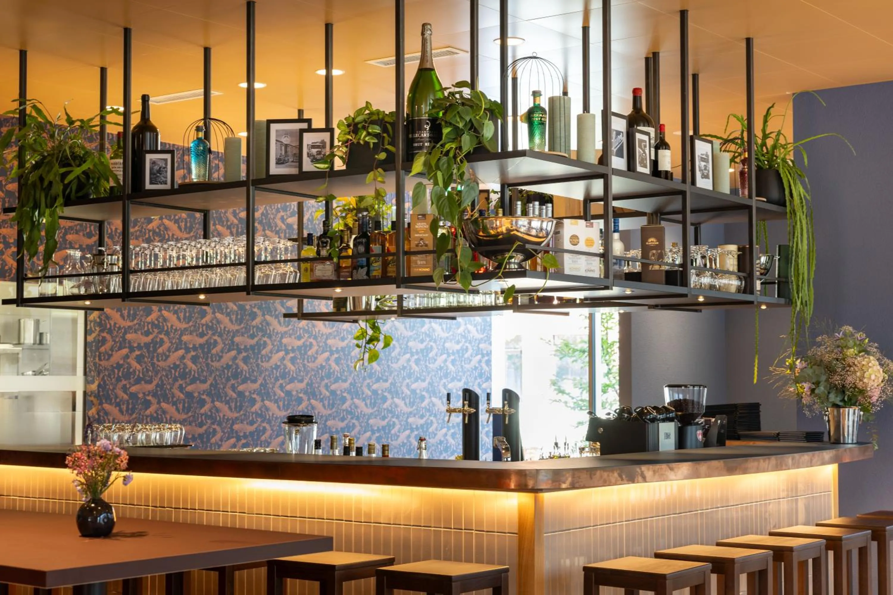 Restaurant/places to eat in b-smart hotel Arbon