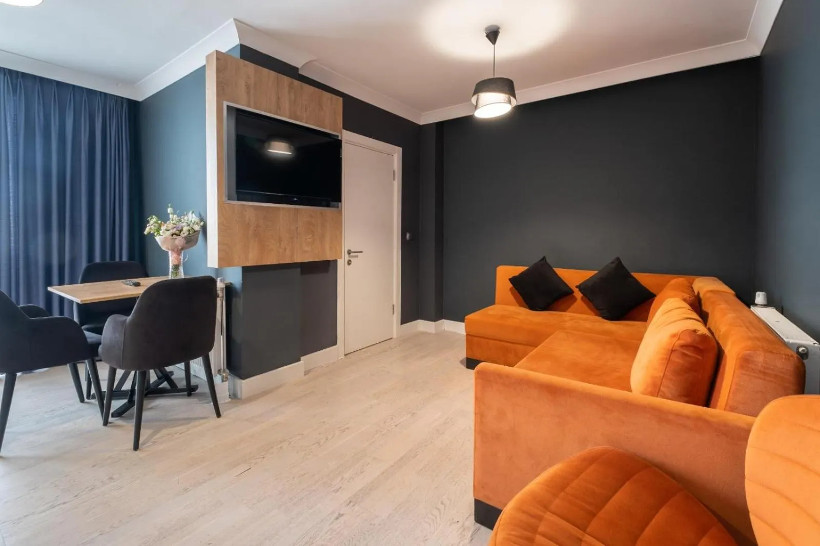 Living room in 216 Bosphorus