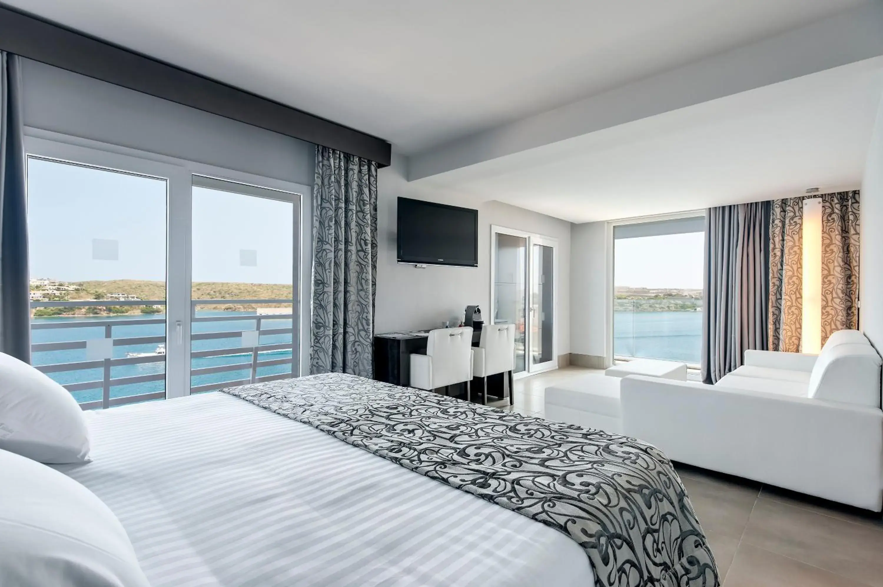 Bed in Barceló Hamilton Menorca - Adults Only Bed in Barceló Hamilton Menorca - Adults Only