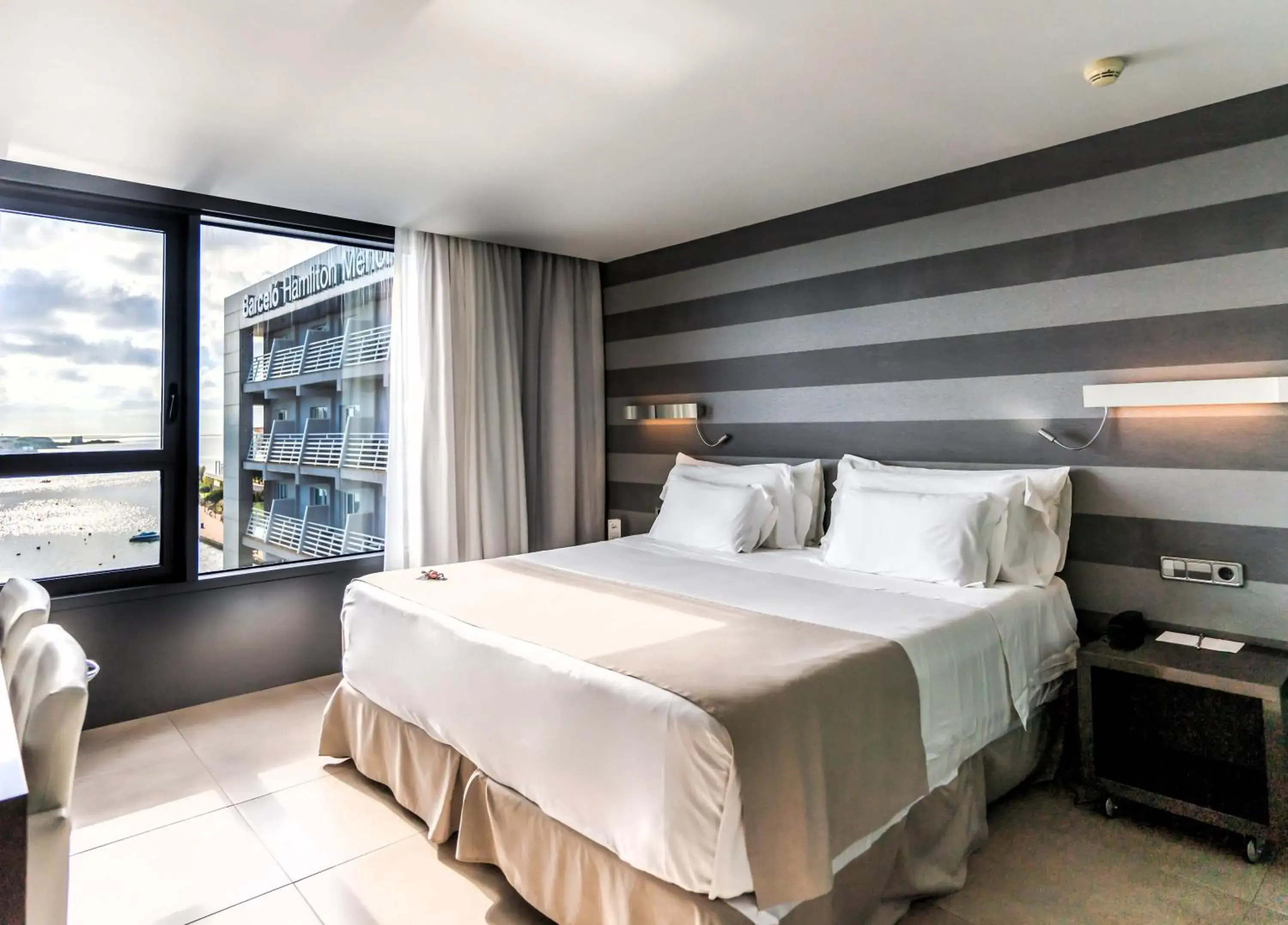 Superior Side Sea View in Barceló Hamilton Menorca - Adults Only Superior Side Sea View in Barceló Hamilton Menorca - Adults Only