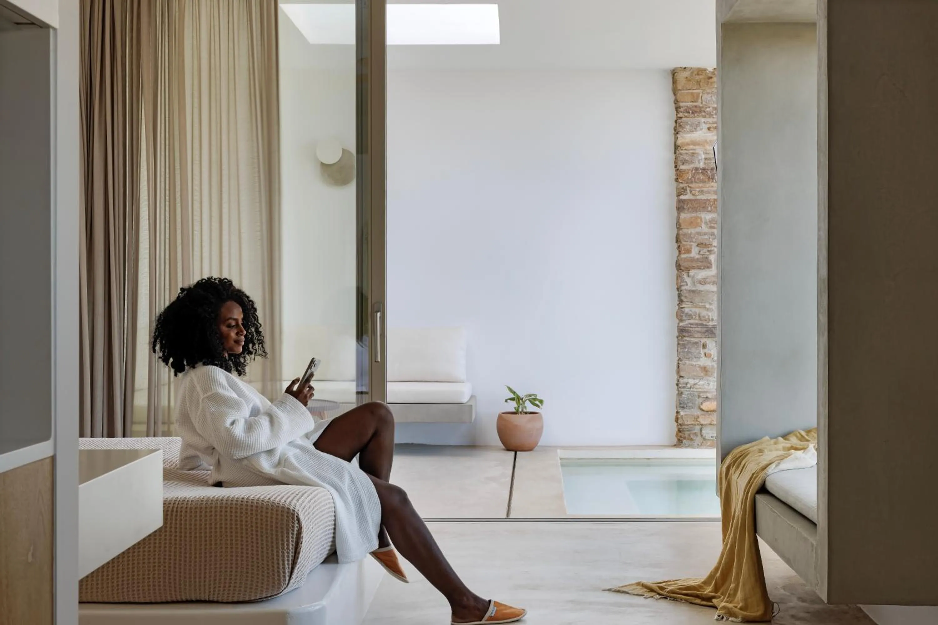 Bedroom, Bed in Ivy's Natural Resort