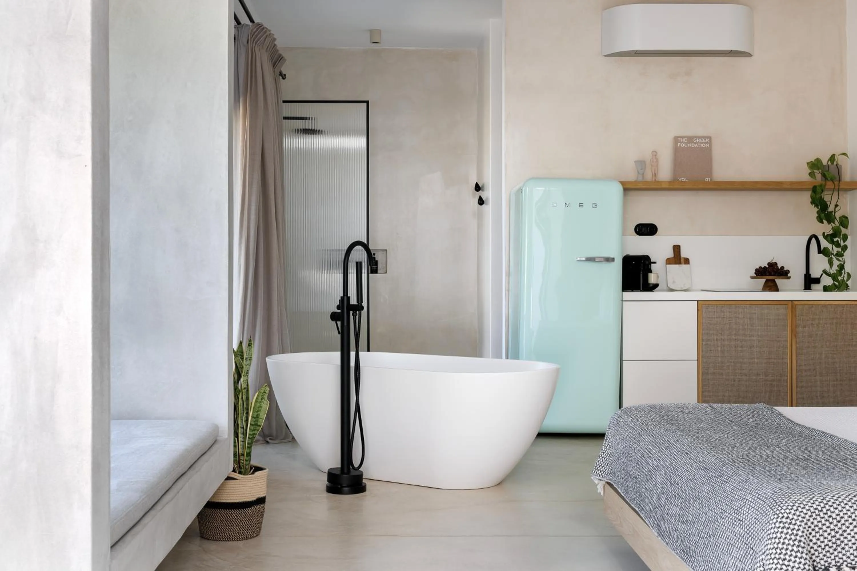 Photo of the whole room, Bed in Ivy's Natural Resort