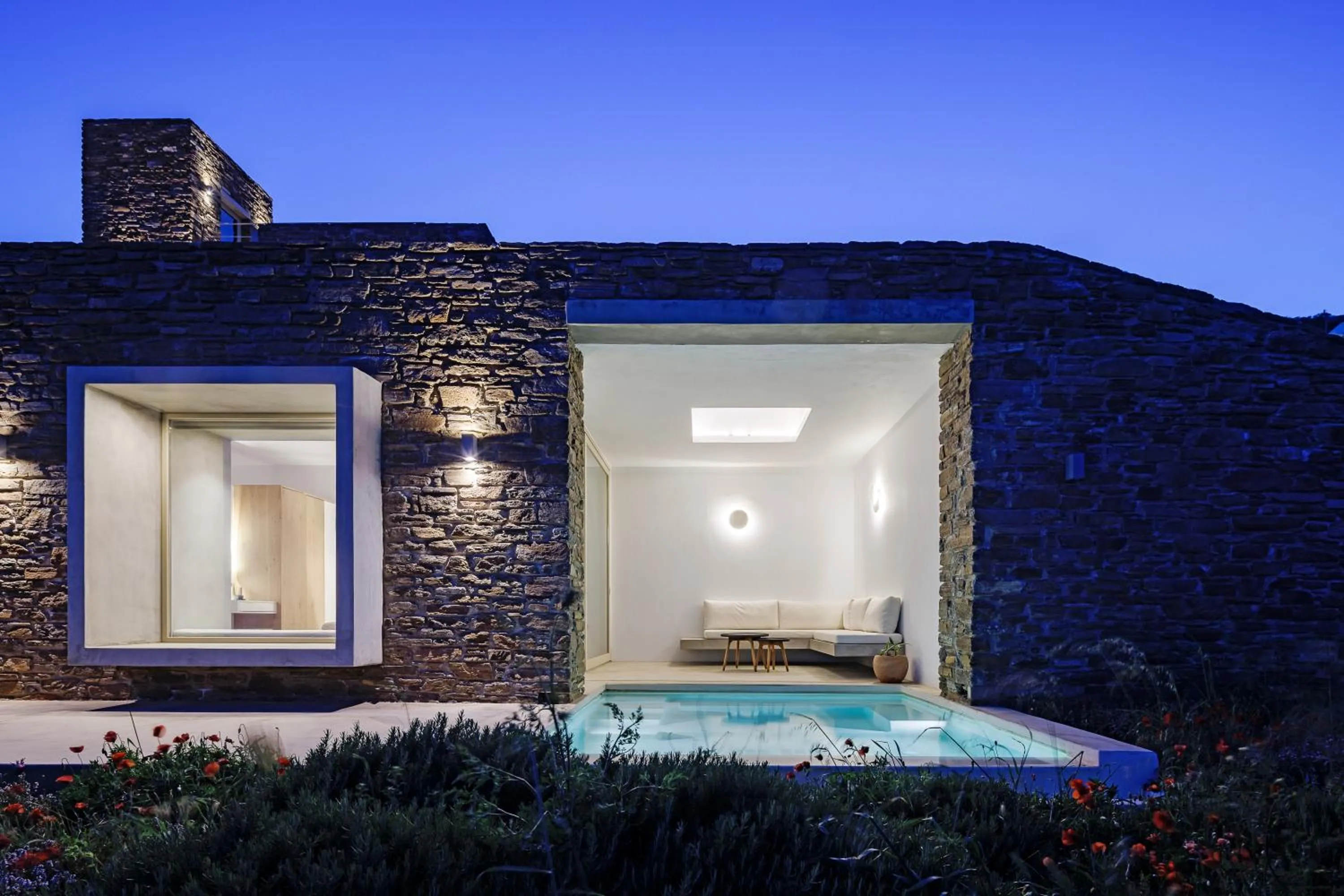 Night in Ivy's Natural Resort