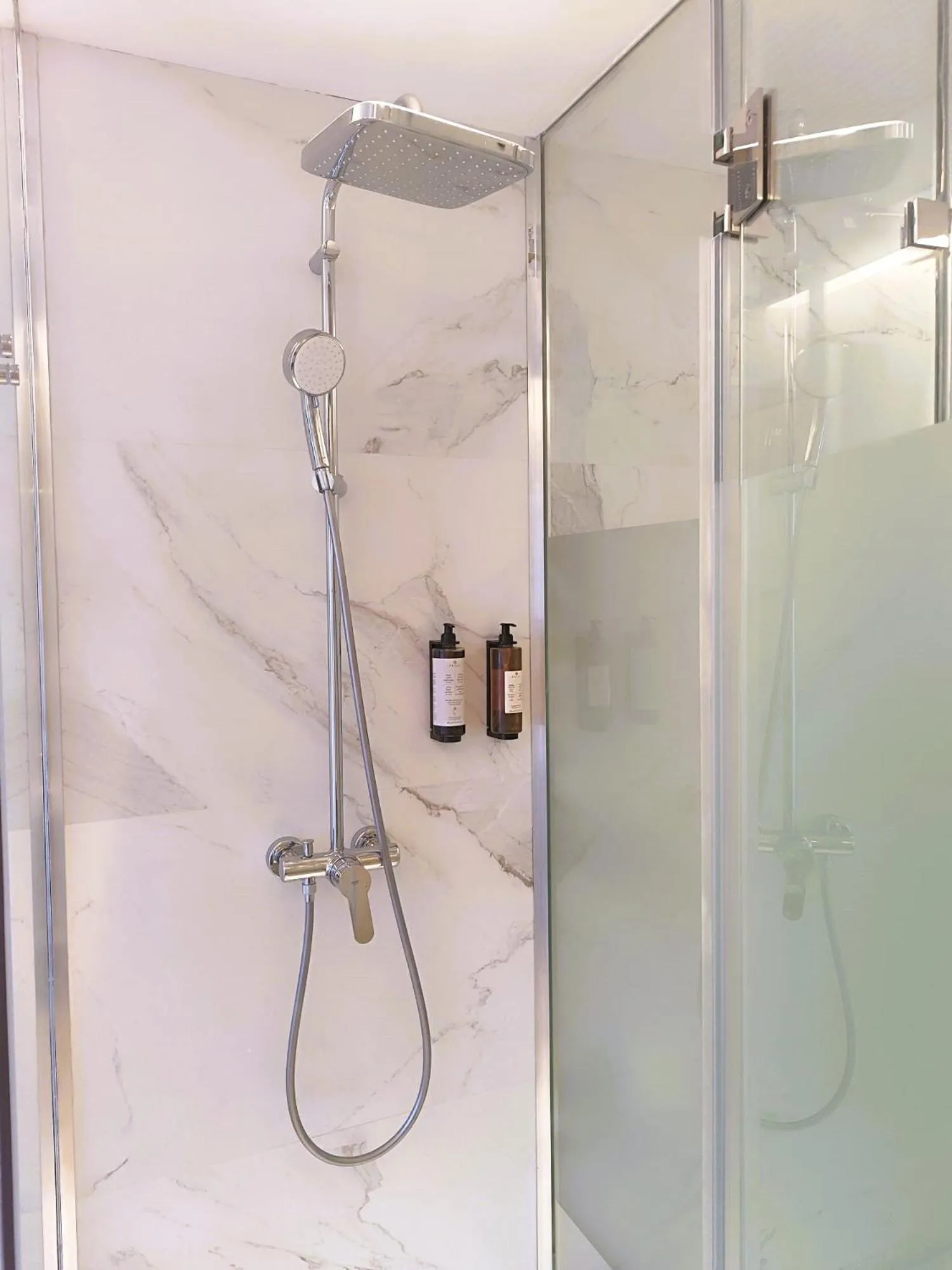 Shower in Valentin Somni Hotel & Suites