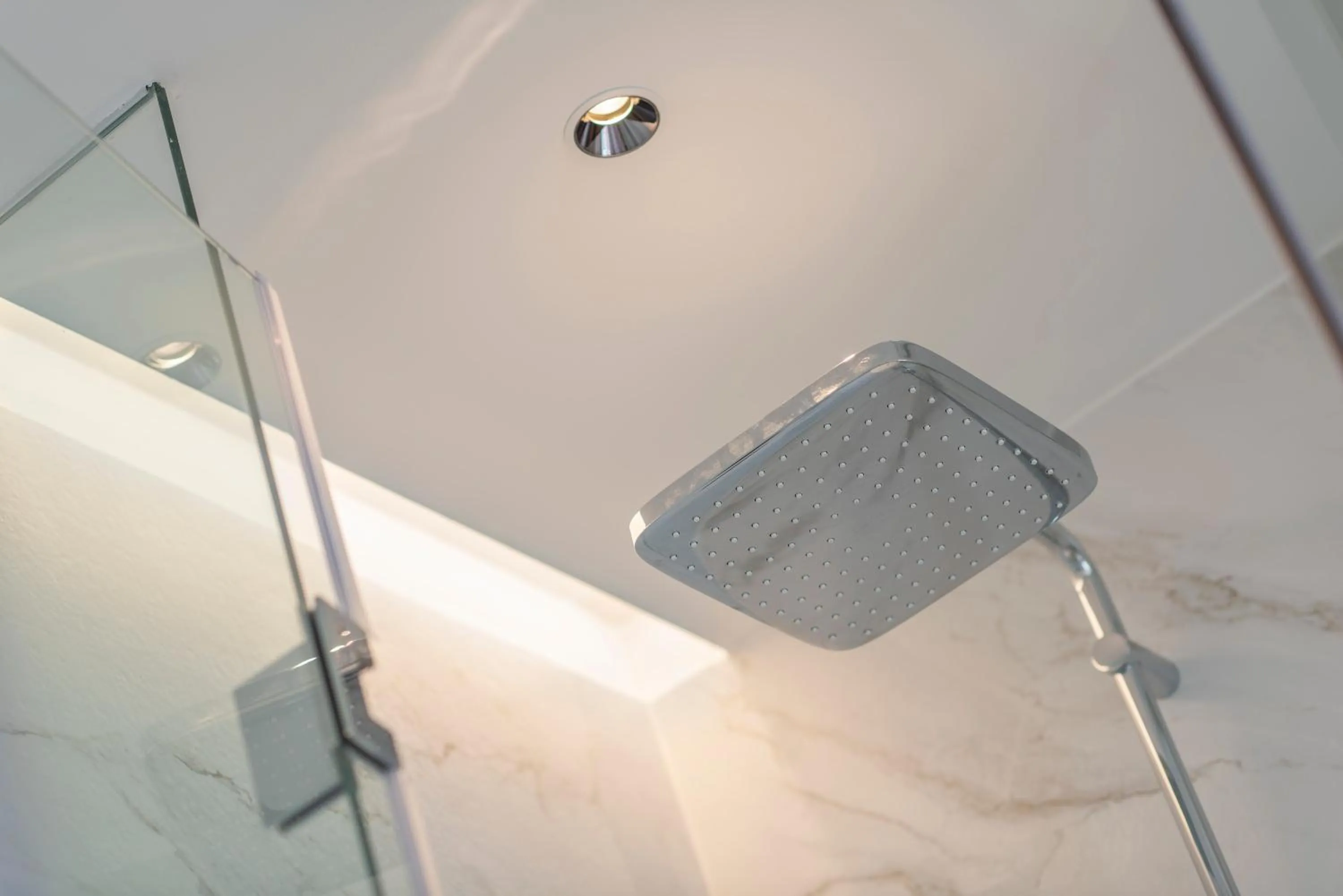 Shower in Valentin Somni Hotel & Suites