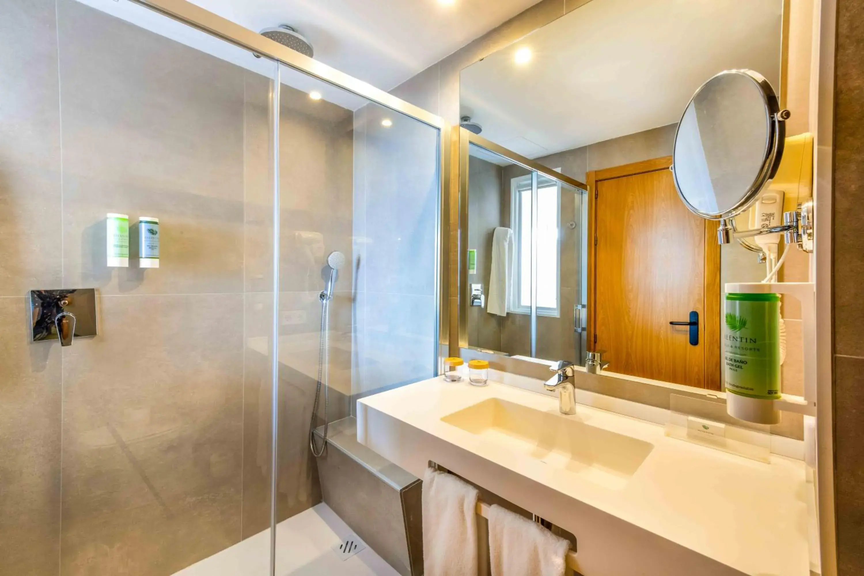 Bathroom in Valentin Reina Paguera - Adults Only Bathroom in Valentin Reina Paguera - Adults Only