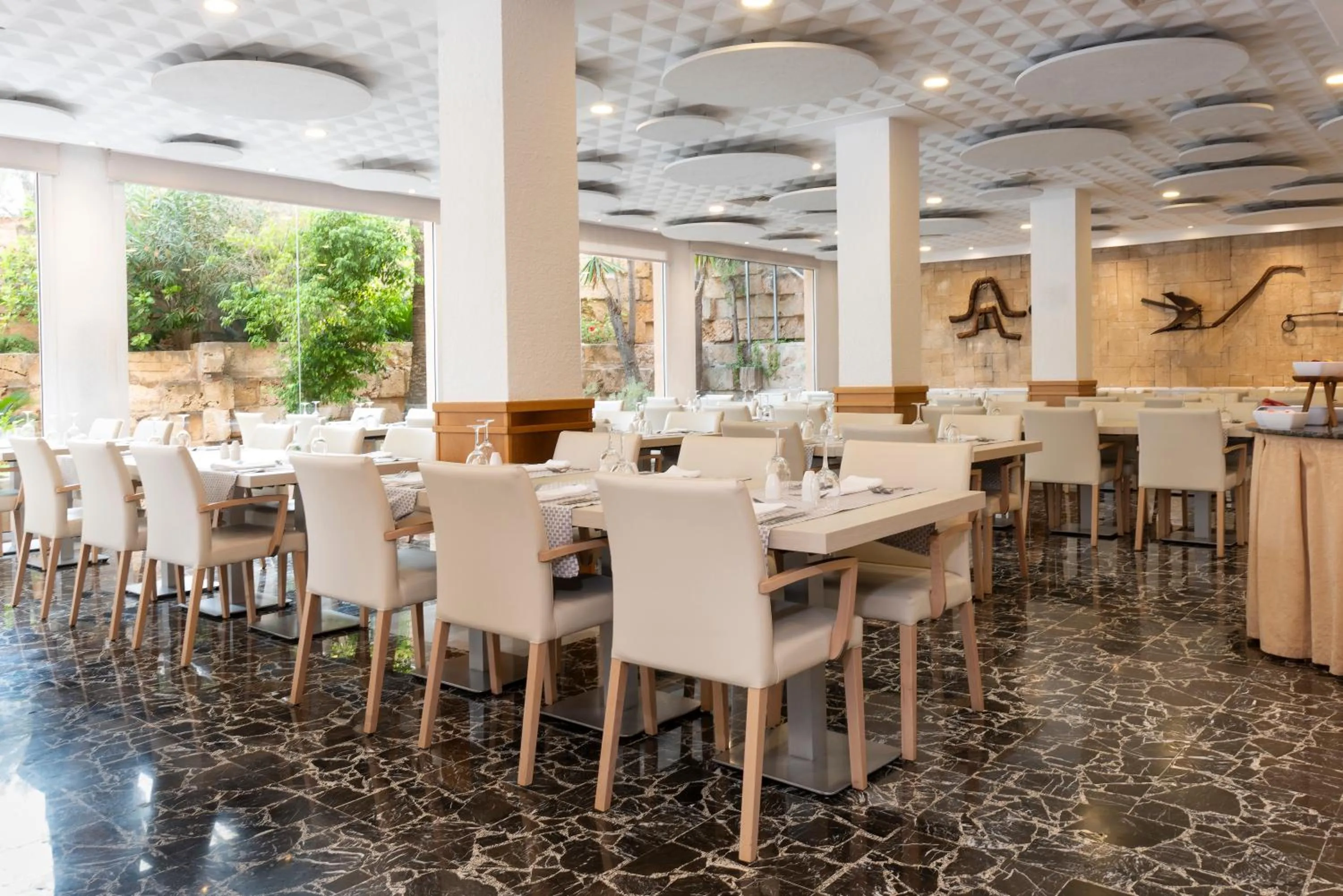 Restaurant/places to eat in Valentin Reina Paguera - Adults Only