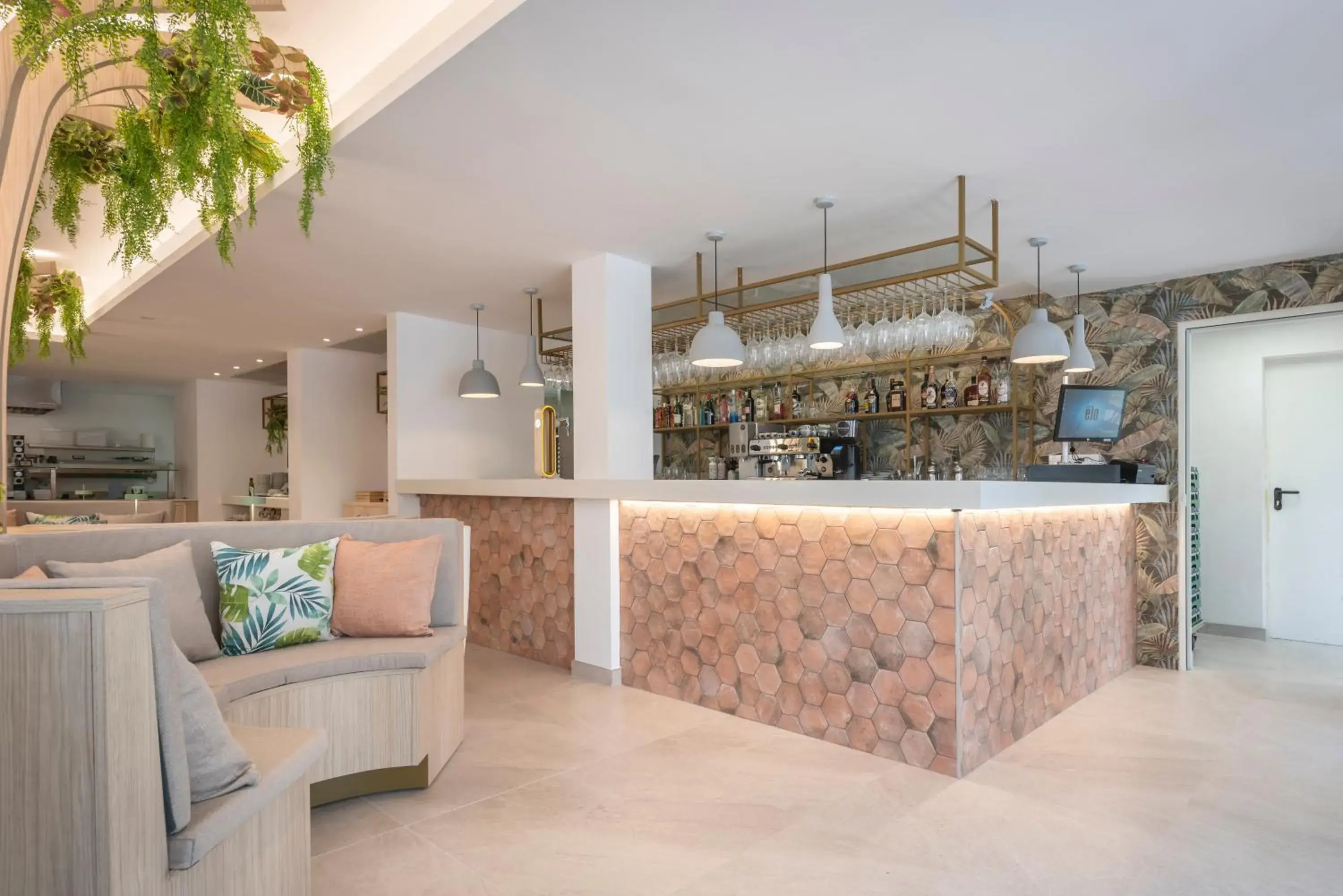 Restaurant/places to eat in Valentin Grand Park Suite Hotel Restaurant/places to eat in Valentin Grand Park Suite Hotel