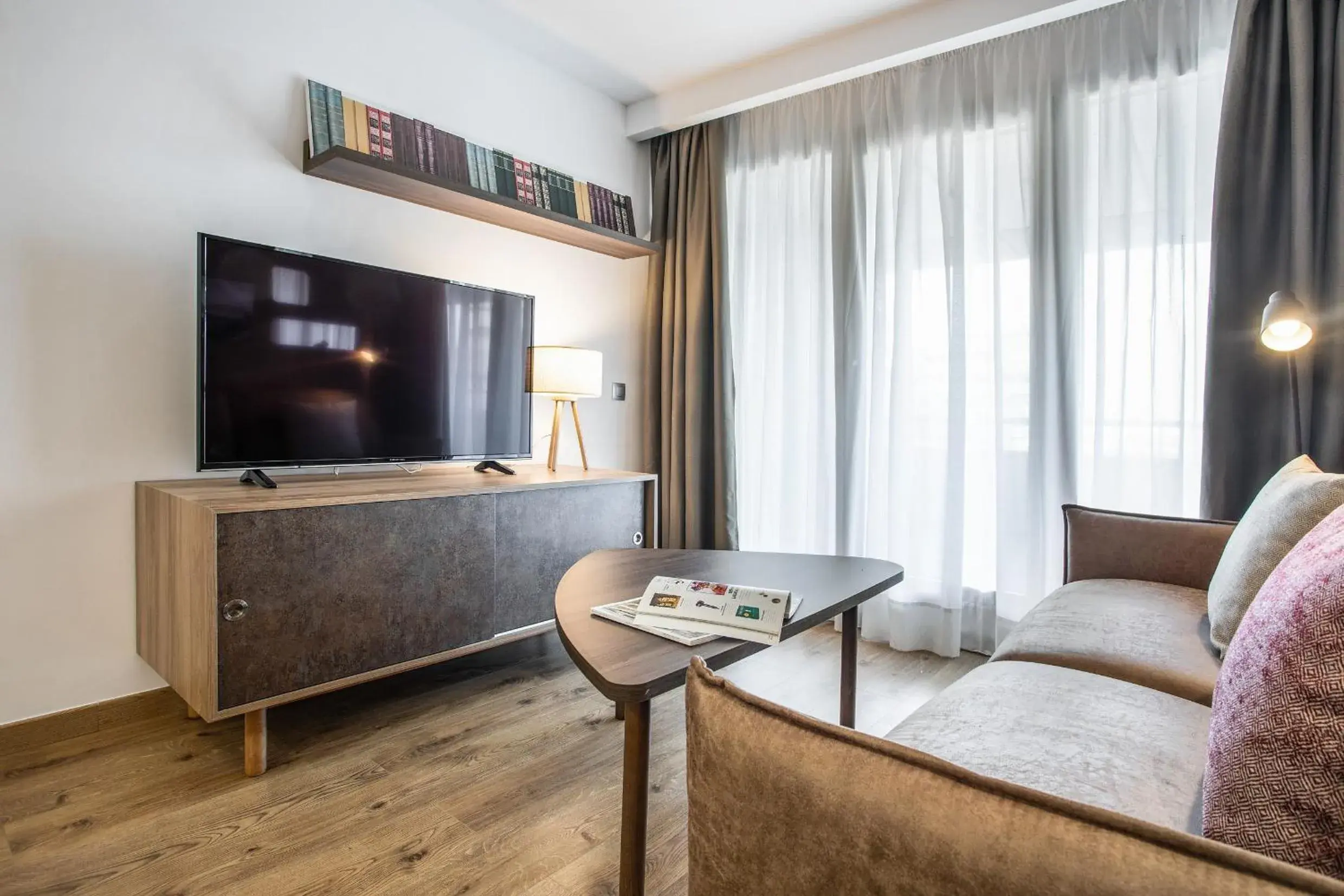 Living room in Pierre & Vacances Apartamentos Edificio Eurobuilding 2 Living room in Pierre & Vacances Apartamentos Edificio Eurobuilding 2