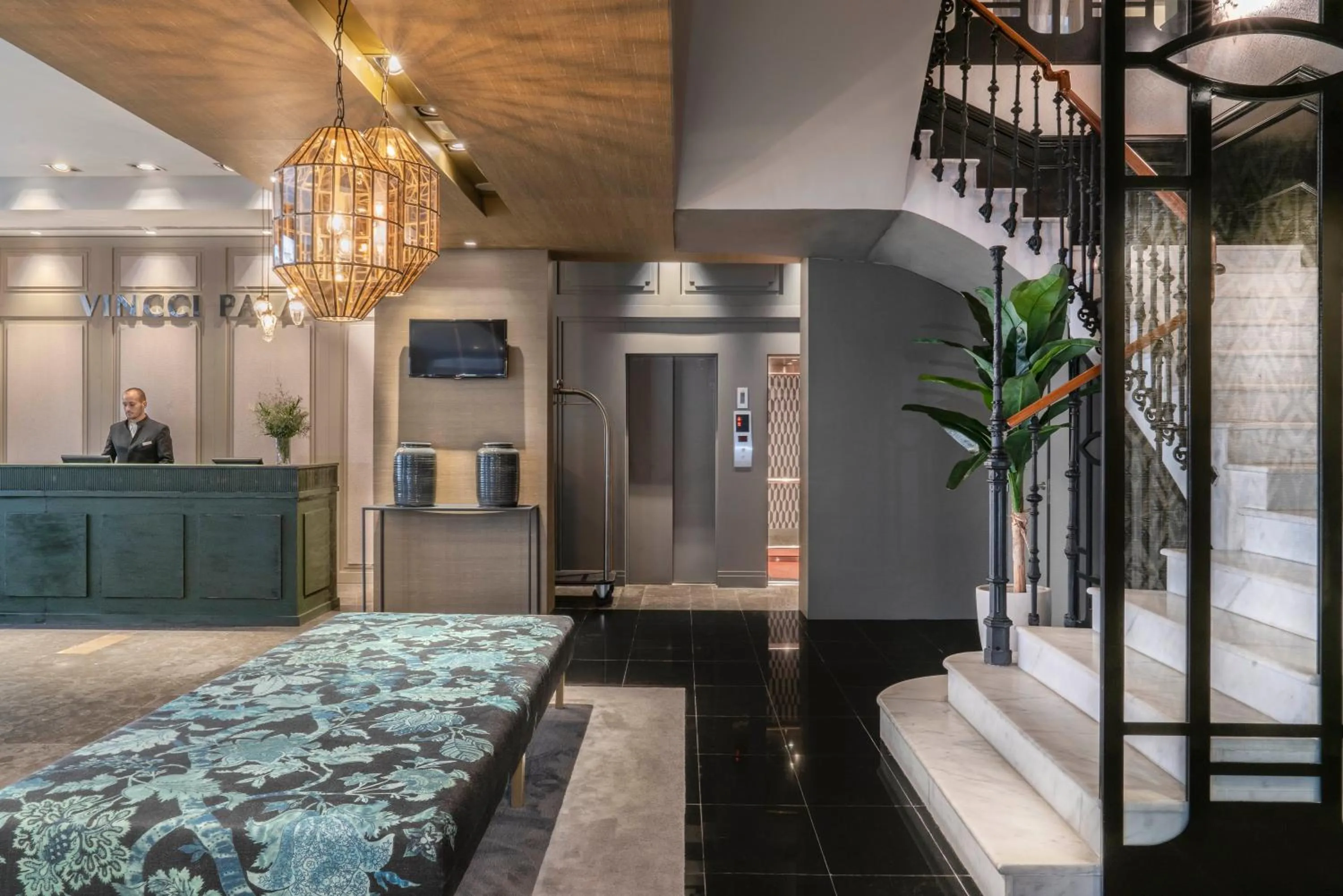 Lobby or reception, Bed in Vincci Palace