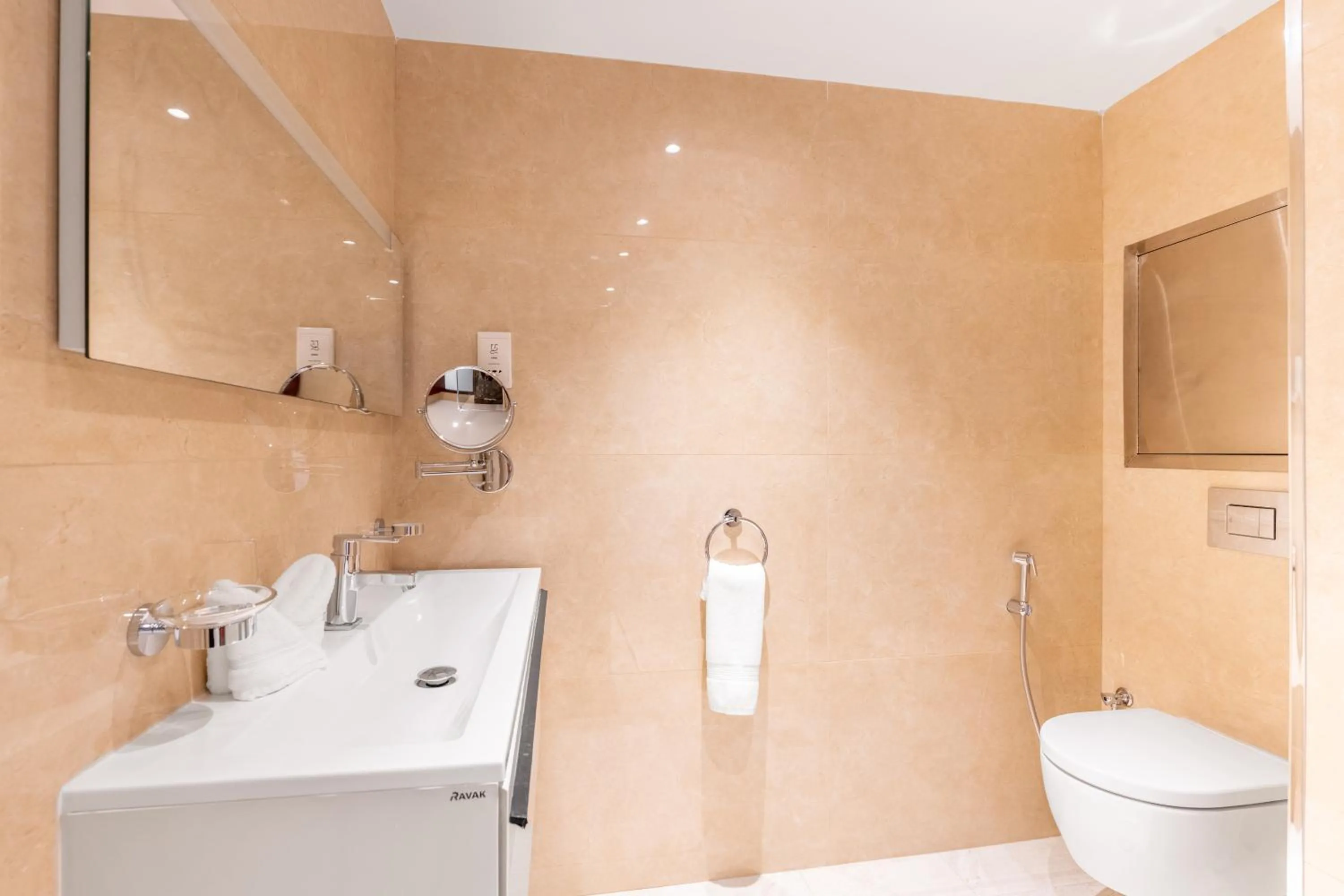 Toilet in Deluxe Retreat In JBR - Million Dollar View - Balcony