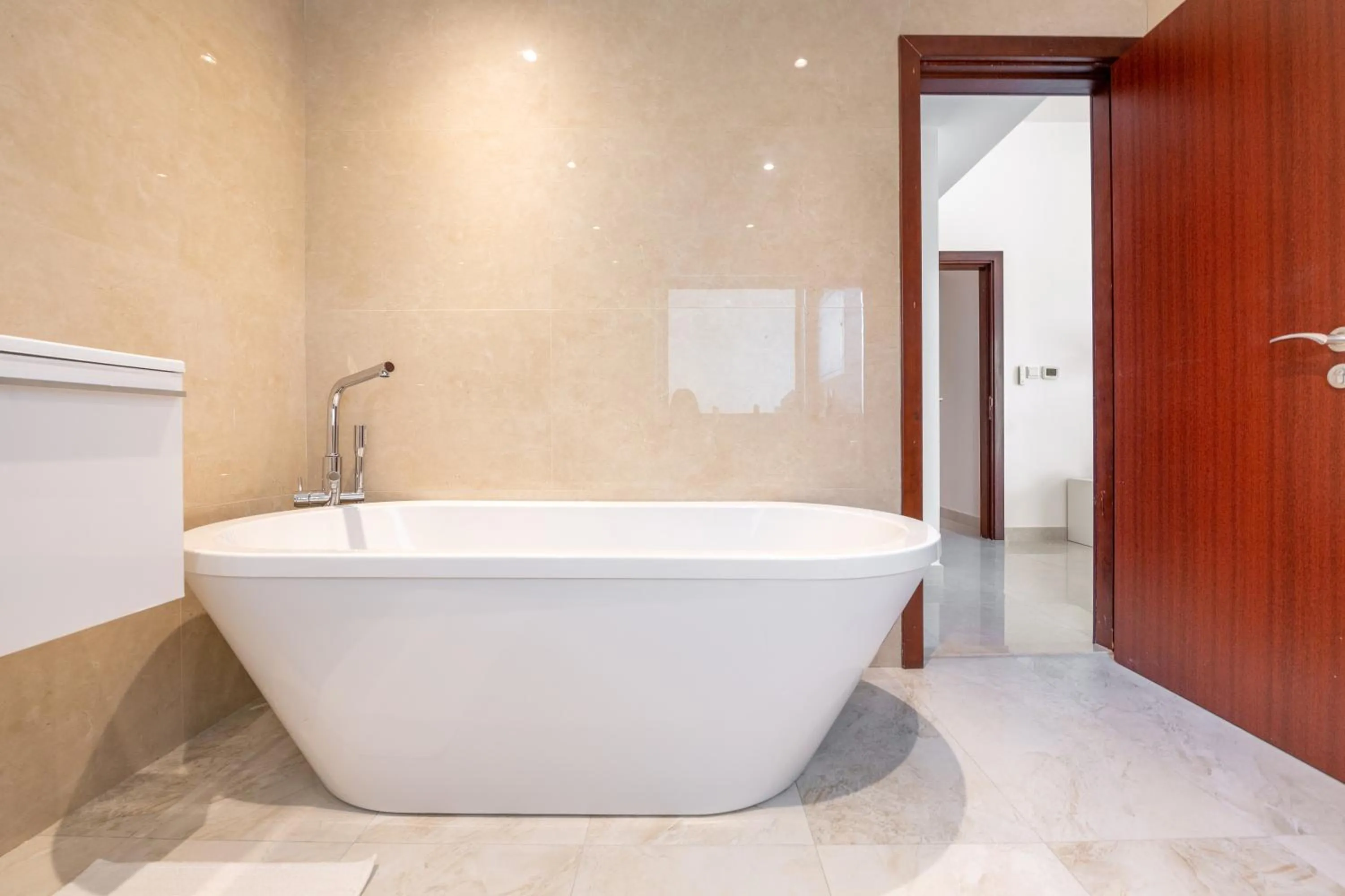 Bathroom in Deluxe Retreat In JBR - Million Dollar View - Balcony
