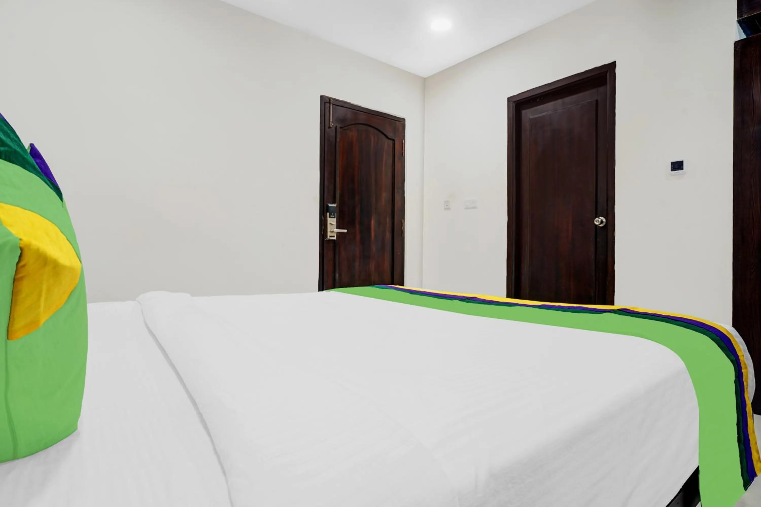 Bedroom in Treebo Madhuvan Grand