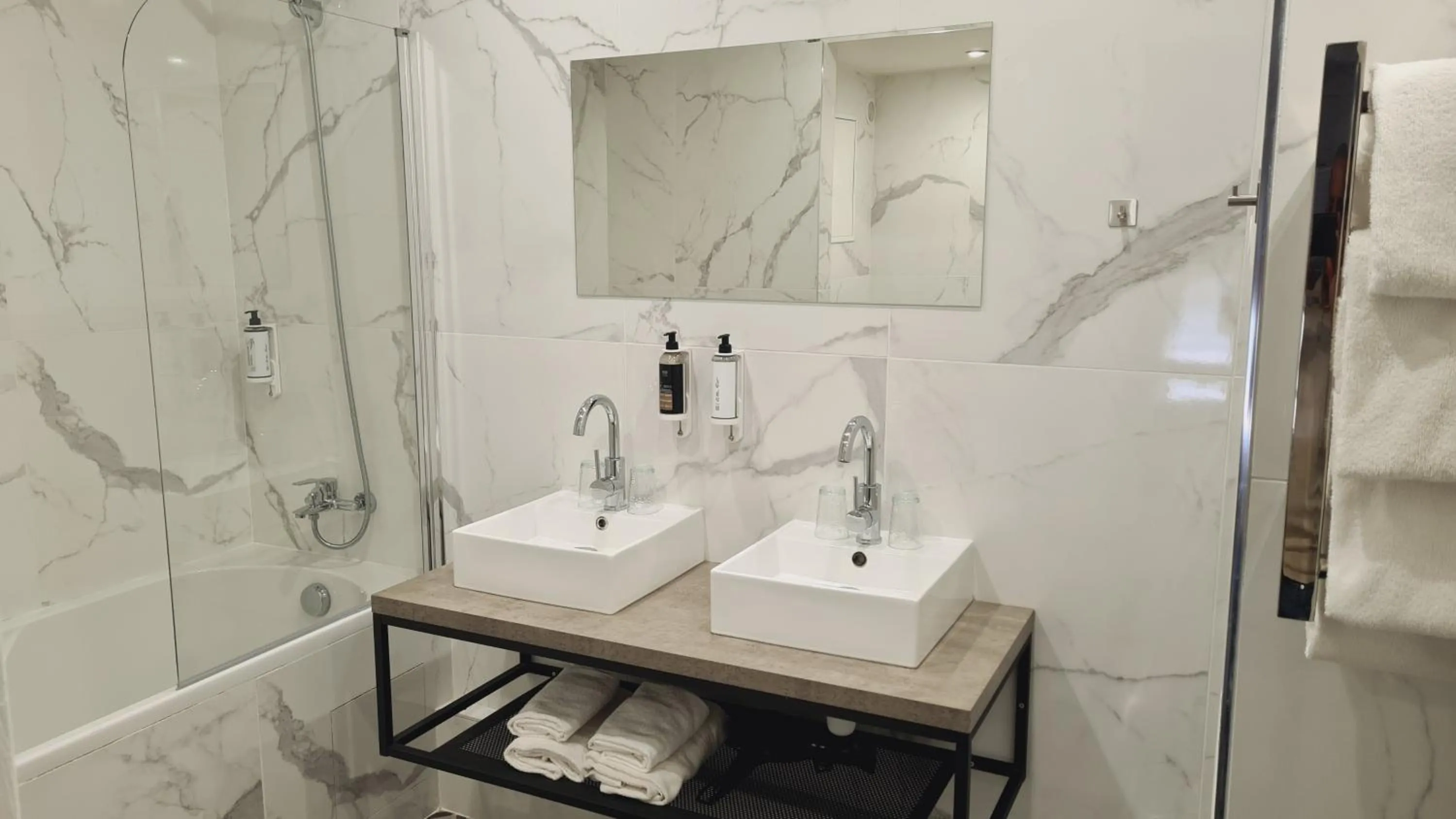 Bathroom in Hotel Le M