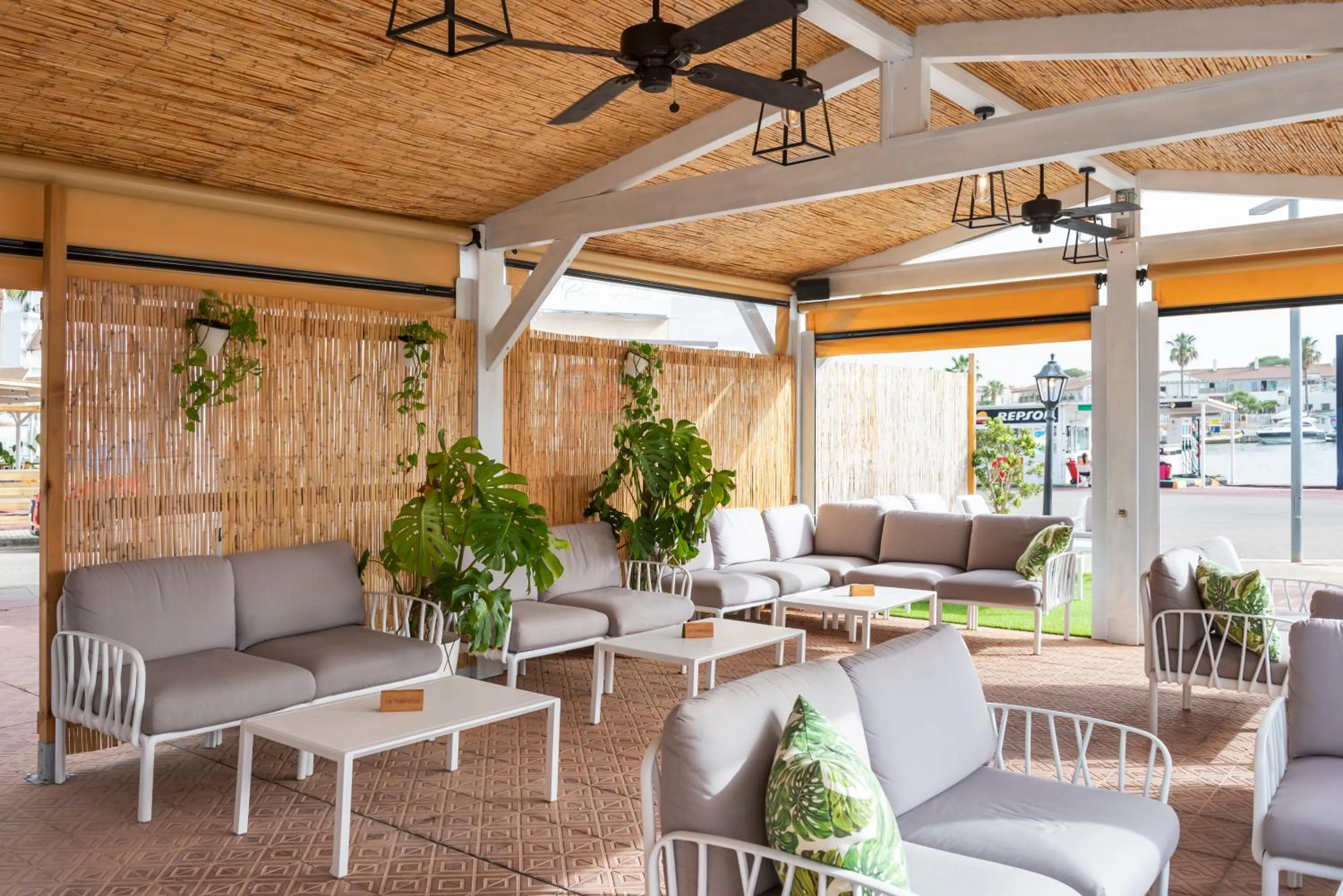 Lounge or bar in Valentin Star Menorca - Adults Only