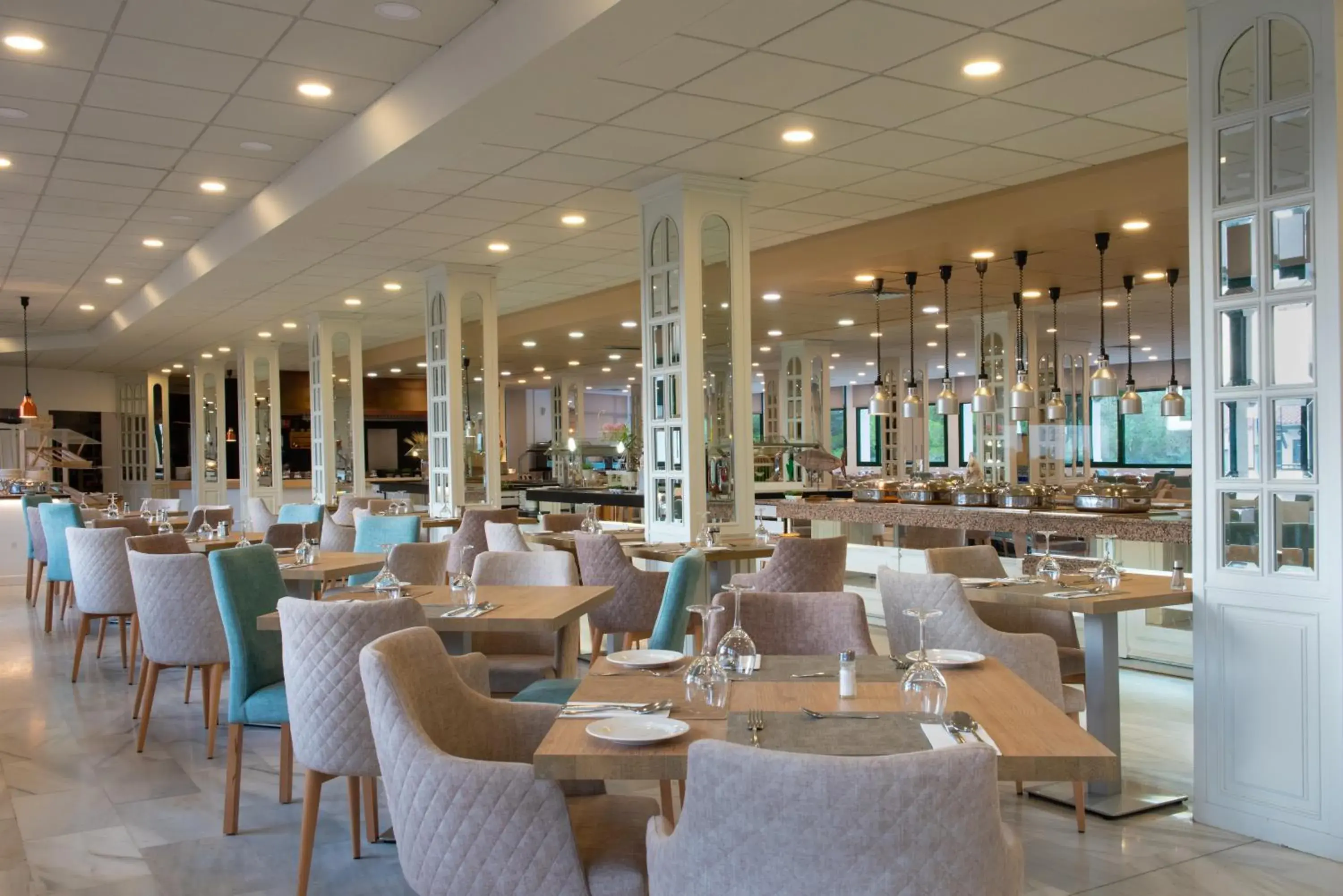 Restaurant/places to eat in Valentin Son Bou Restaurant/places to eat in Valentin Son Bou