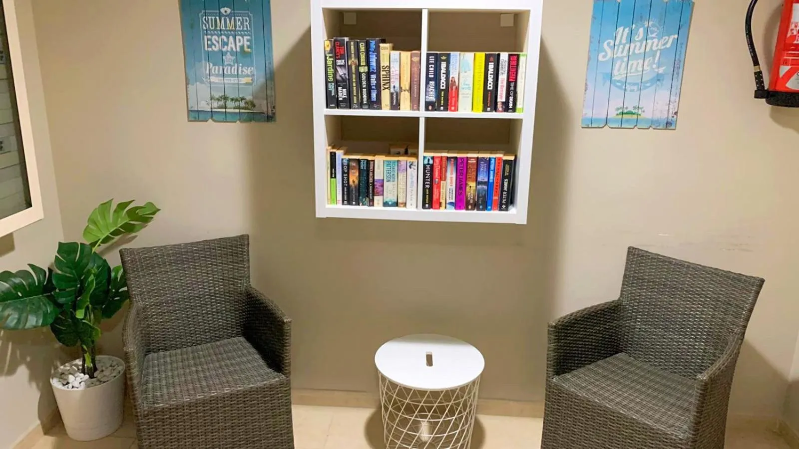 Library in Aparthotel SunClub Salou