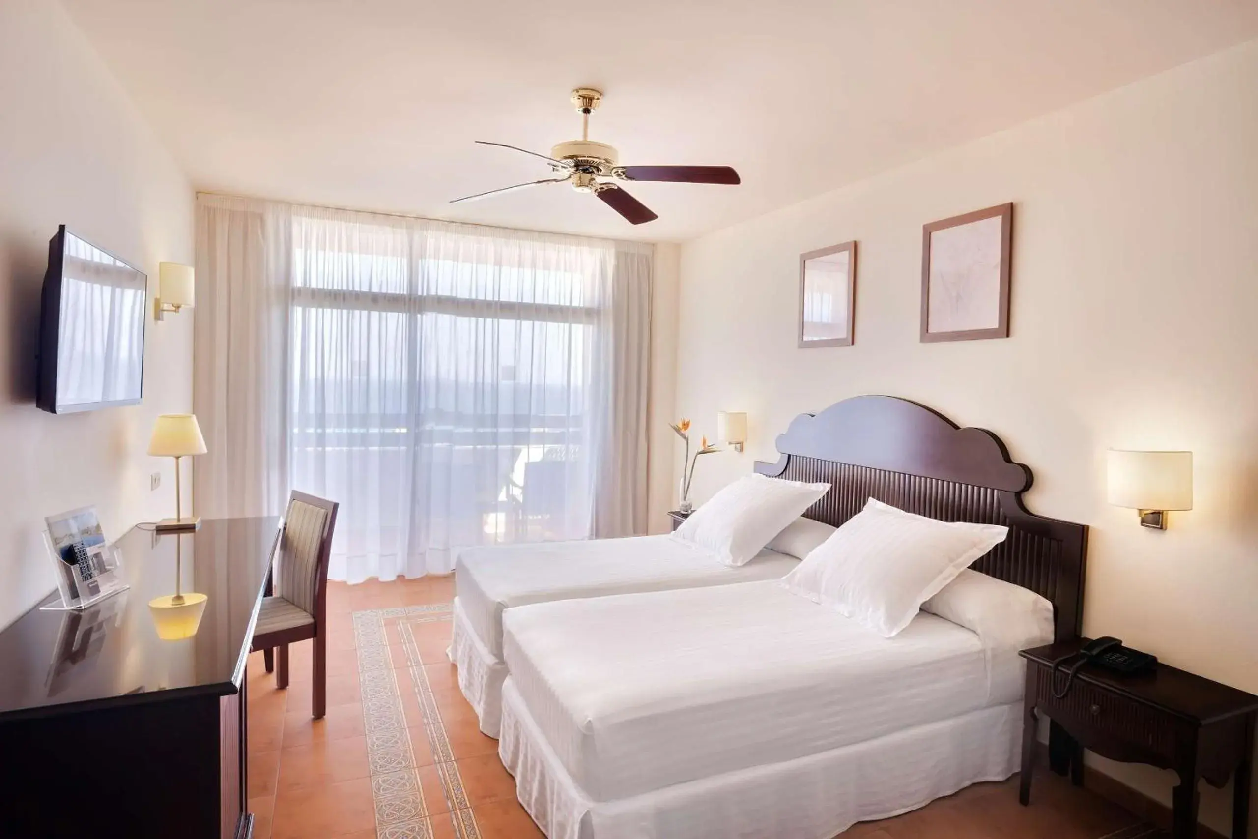 Double Room with Balcony (2 Adults + 1 Child) in Occidental Jandía Mar Double Room with Balcony (2 Adults + 1 Child) in Occidental Jandía Mar