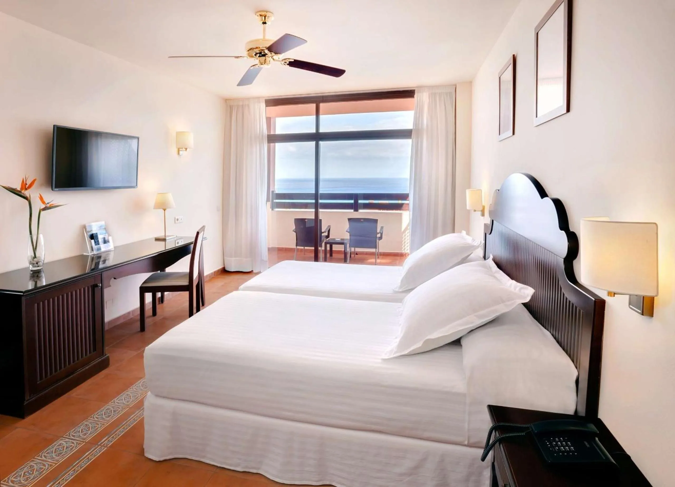 Bedroom, Bed in Occidental Jandía Mar