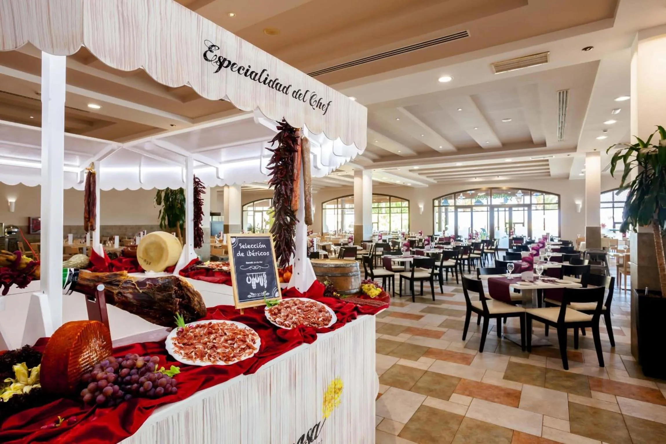 Restaurant/places to eat in Occidental Jandía Mar