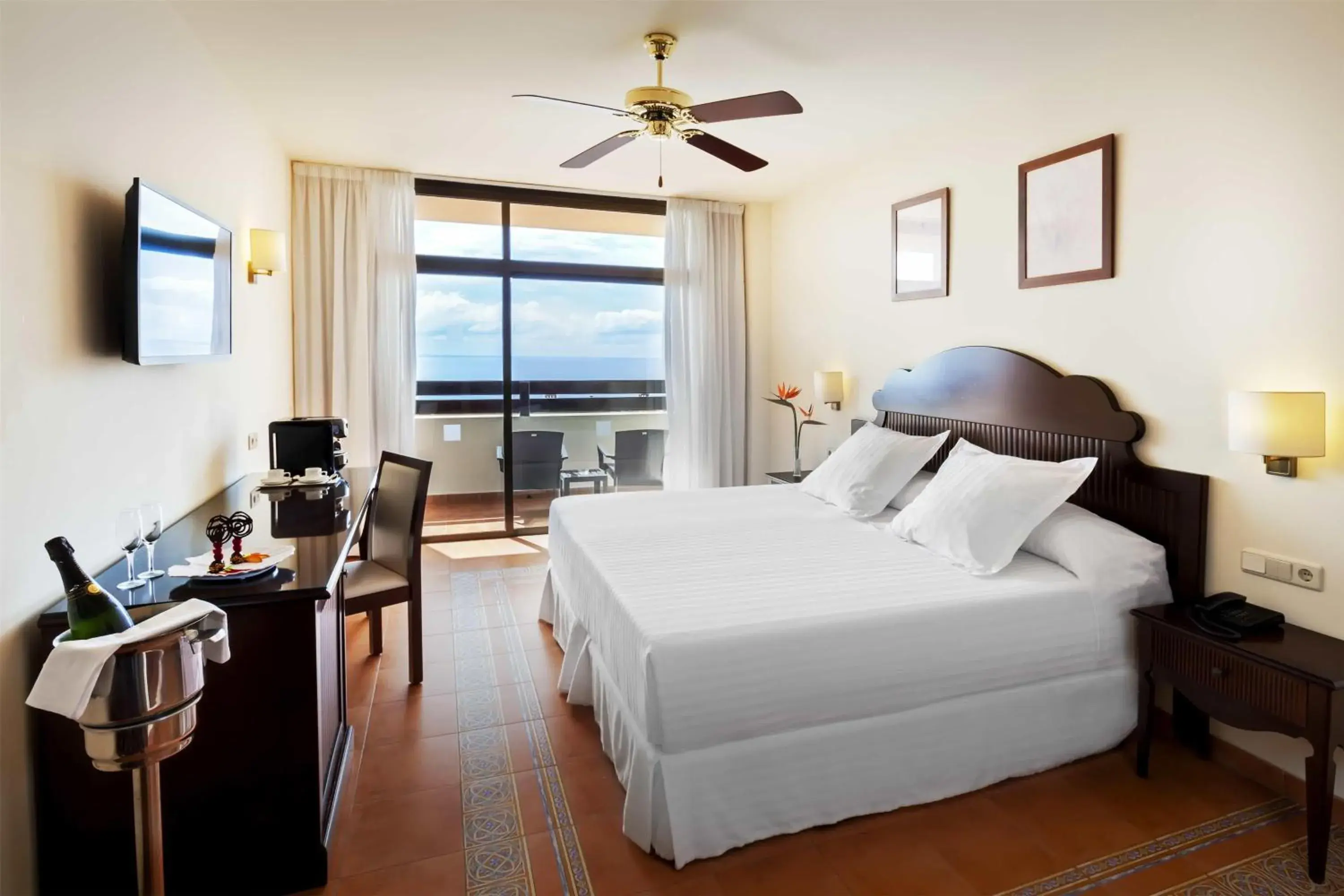 Bedroom, Bed in Occidental Jandía Mar Bedroom, Bed in Occidental Jandía Mar