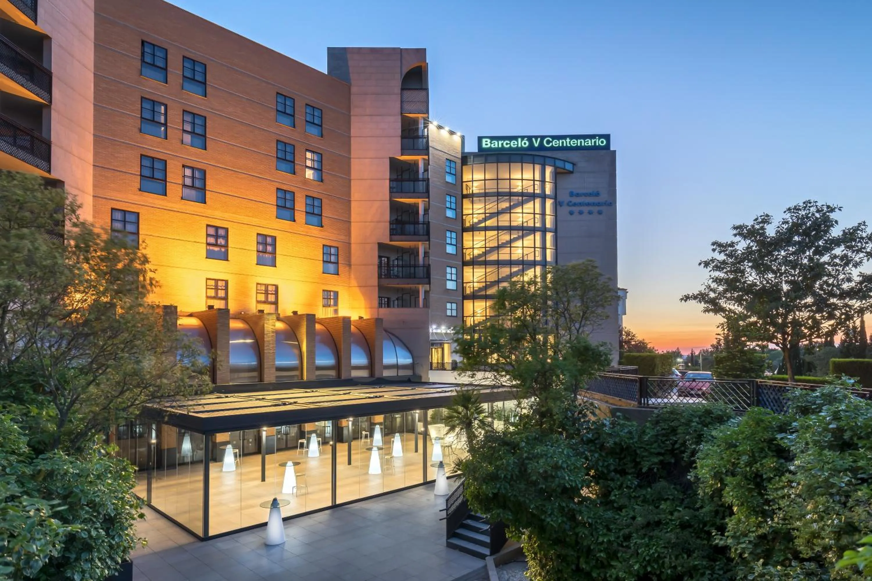 Property building in Barceló Cáceres V Centenario