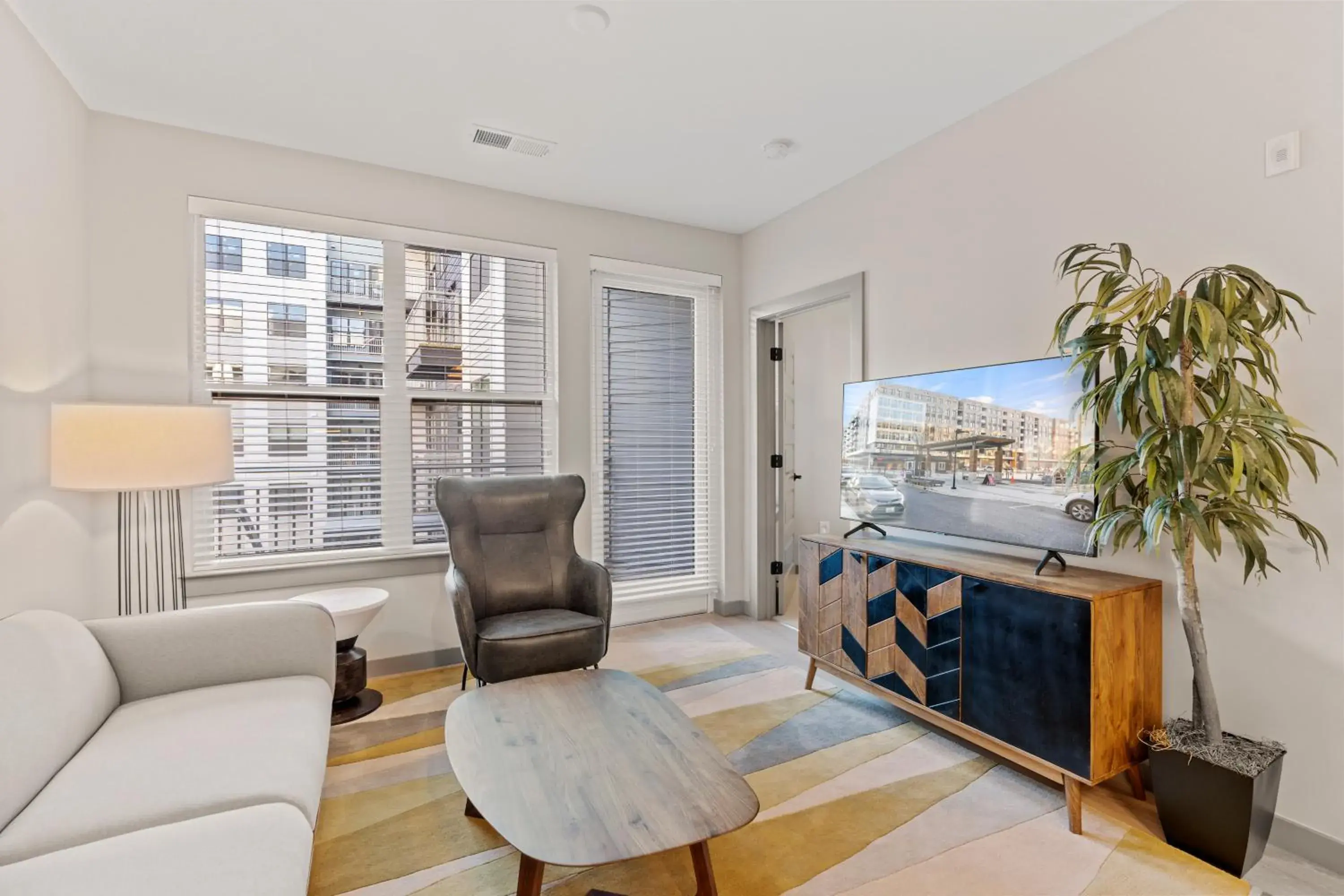 Premium One Bedroom Apartment with Balcony in WhyHotel by Placemakr, Columbia Premium One Bedroom Apartment with Balcony in WhyHotel by Placemakr, Columbia