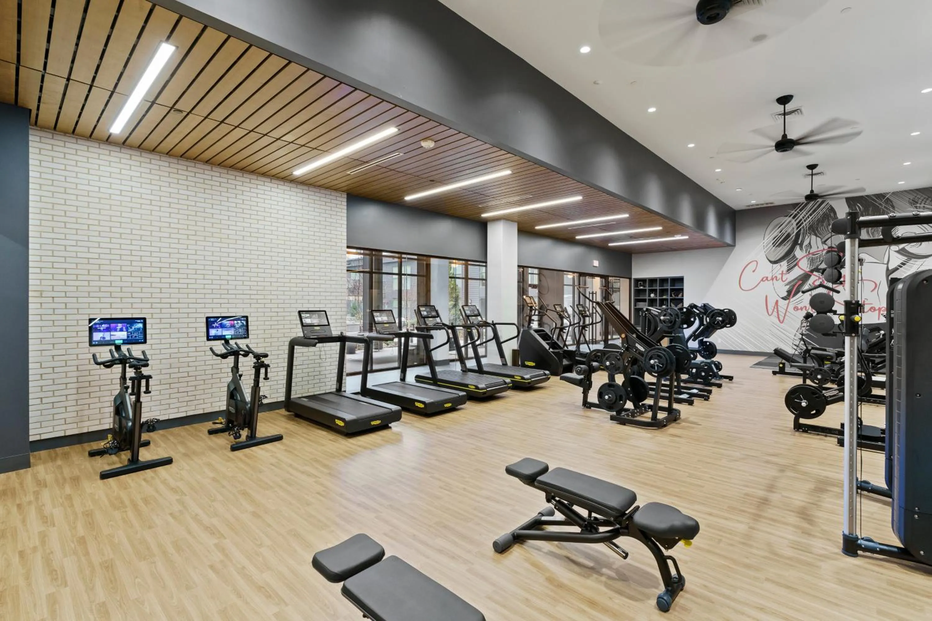 Fitness centre/facilities in WhyHotel by Placemakr, Columbia