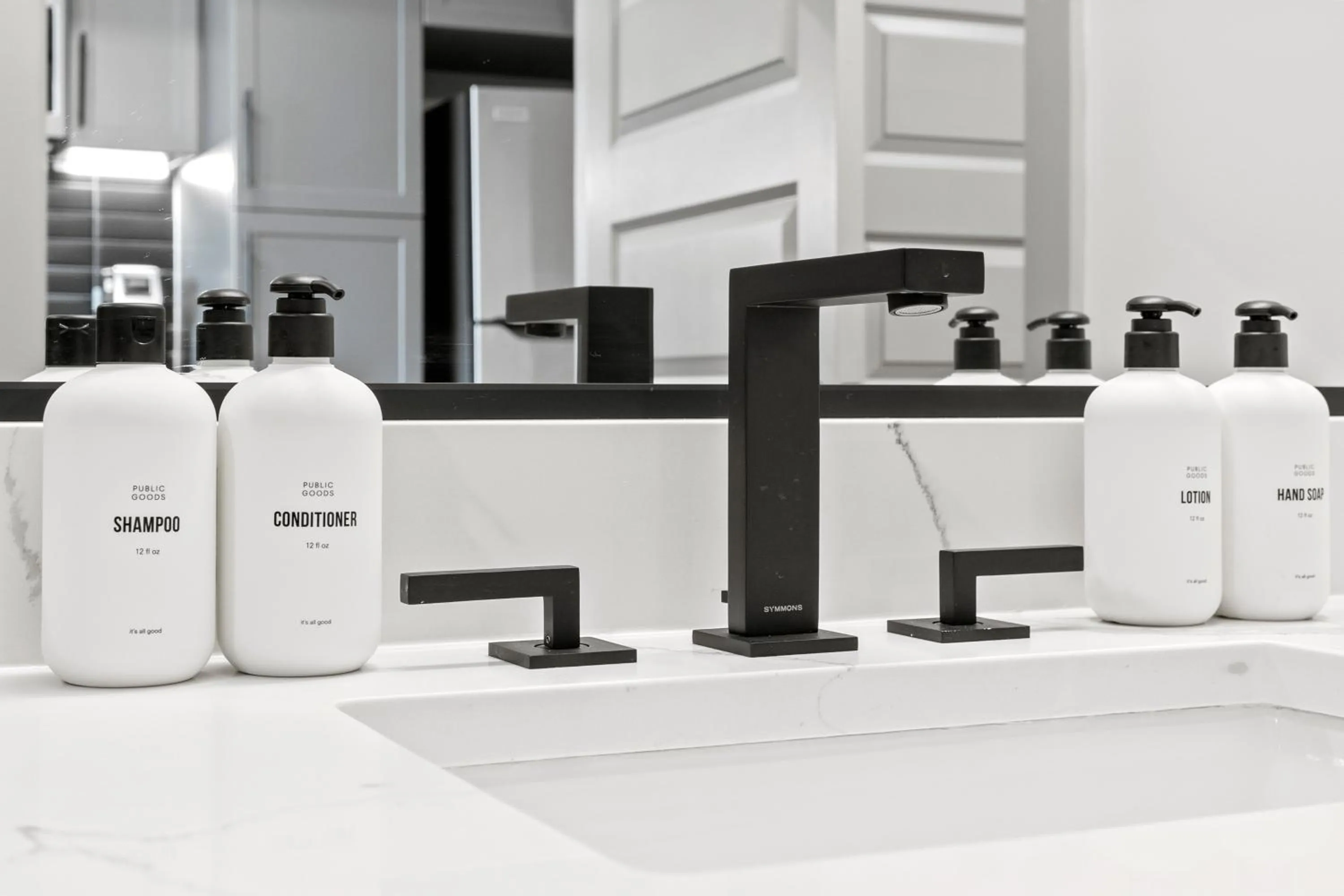 Bathroom in WhyHotel by Placemakr, Columbia