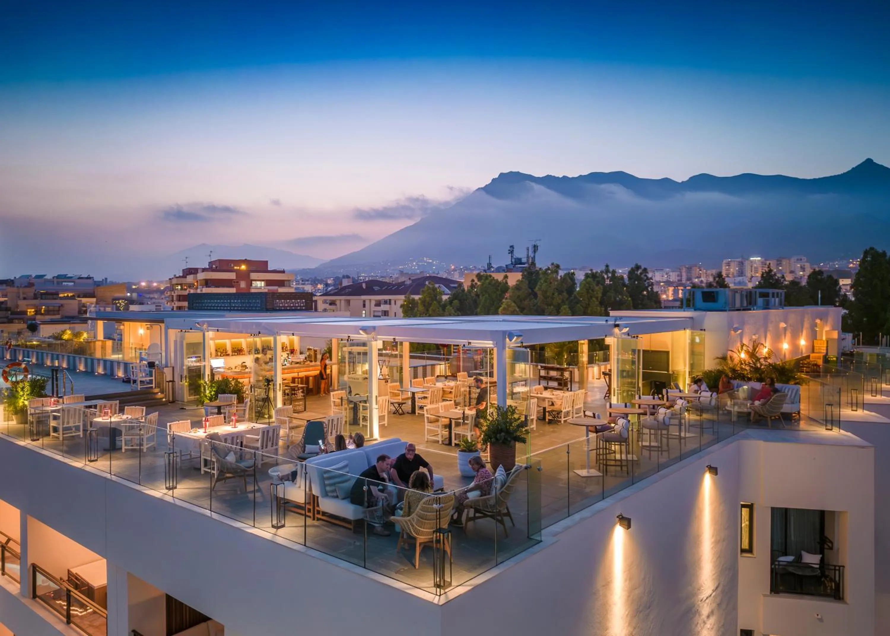 Restaurant/places to eat in El Fuerte Marbella