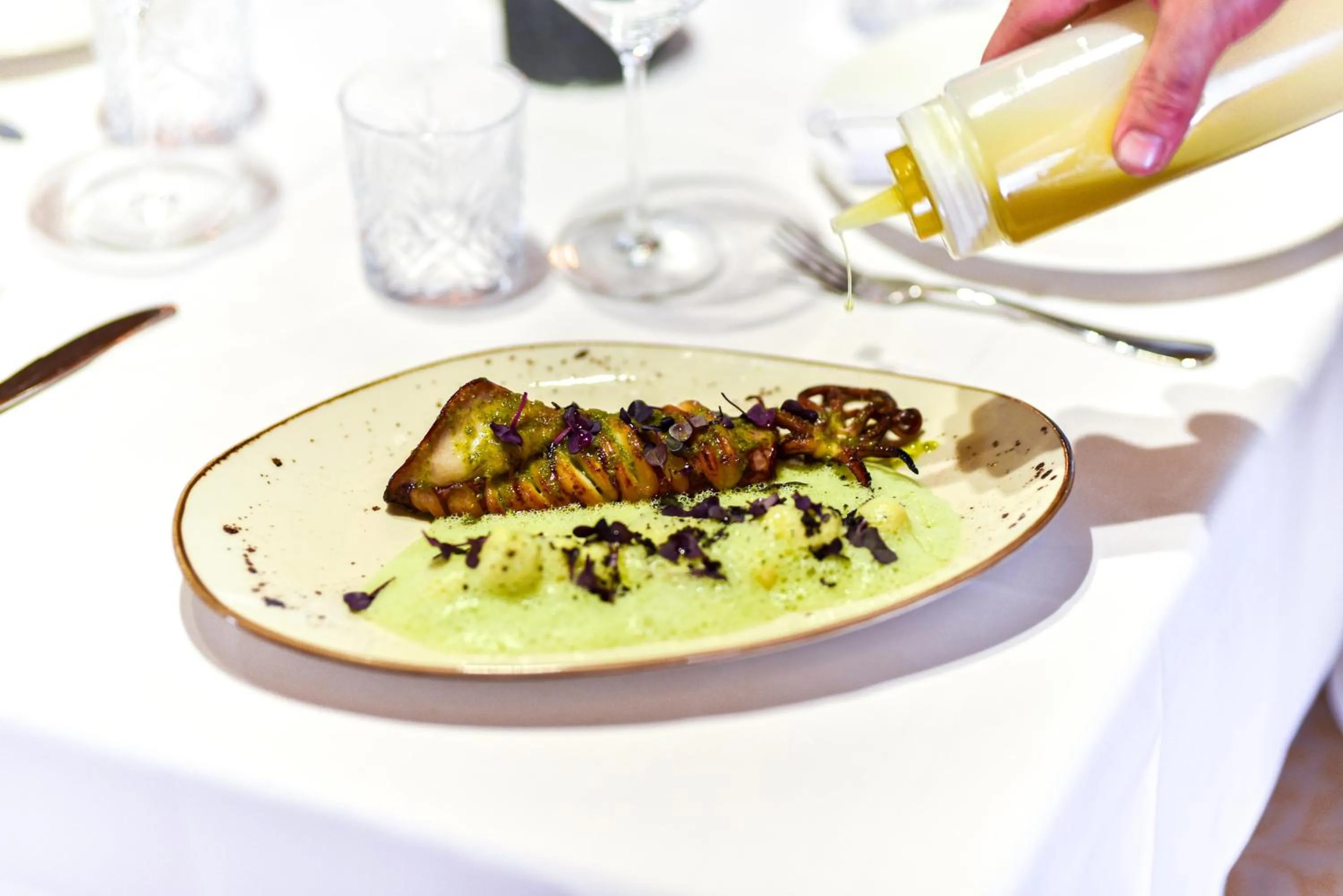 Restaurant/places to eat in ALEGRIA Bodega Real