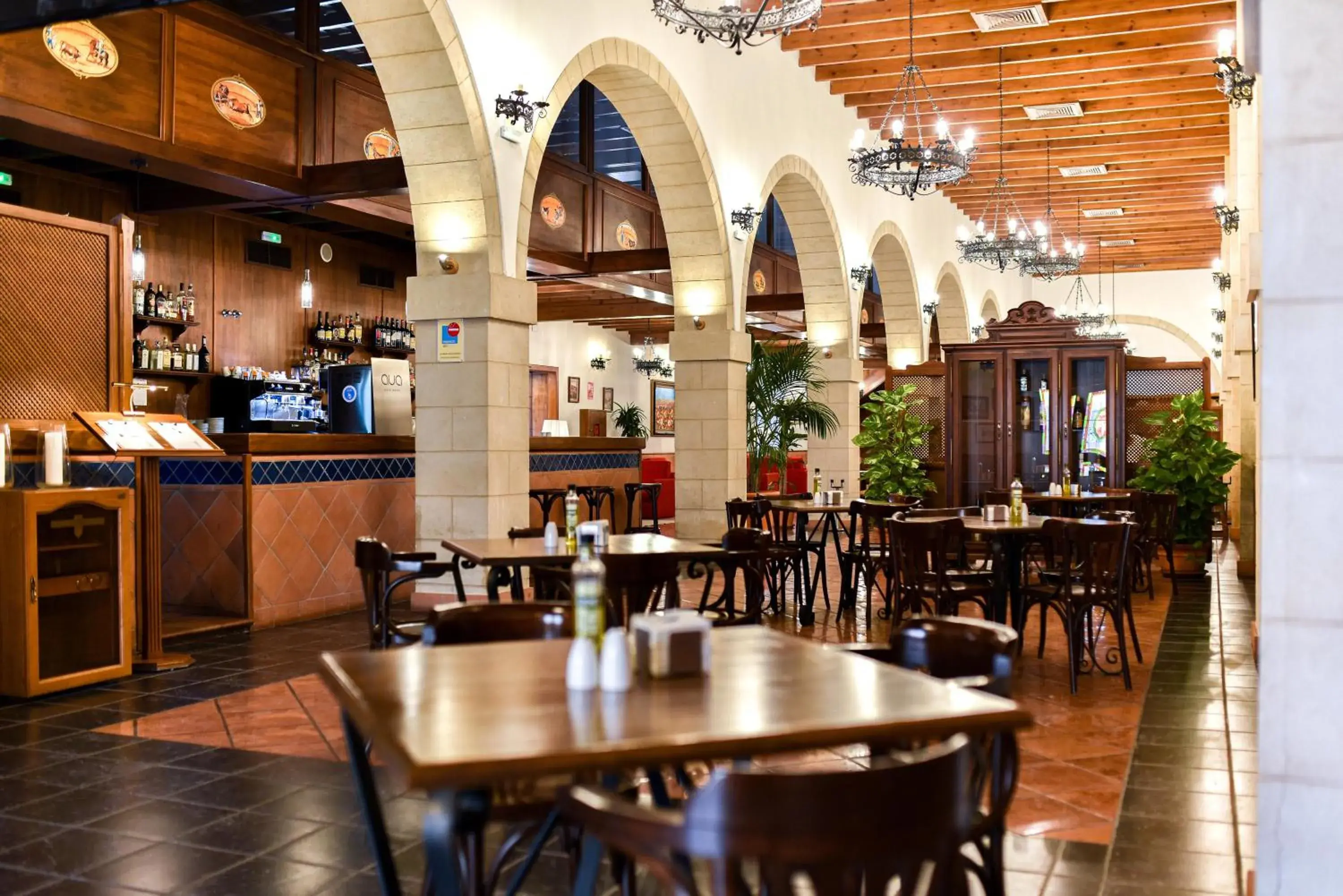 Lounge or bar in ALEGRIA Bodega Real Lounge or bar in ALEGRIA Bodega Real