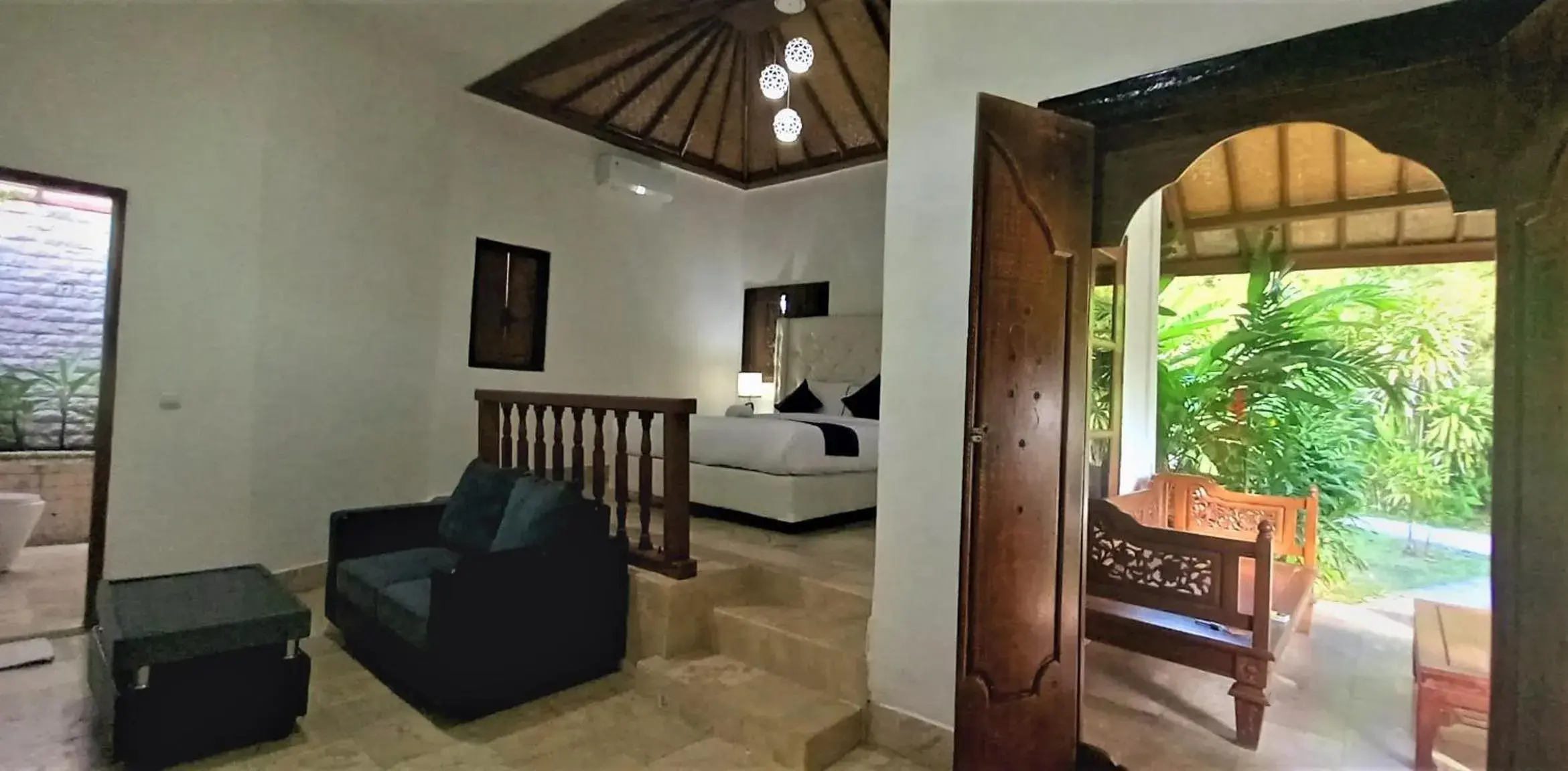 View (from property/room), Bed in Matahari Inn Kuta Lombok View (from property/room), Bed in Matahari Inn Kuta Lombok