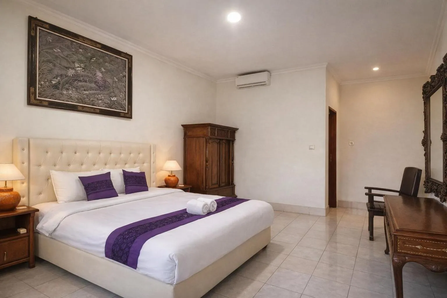 Bed in Matahari Inn Kuta Lombok