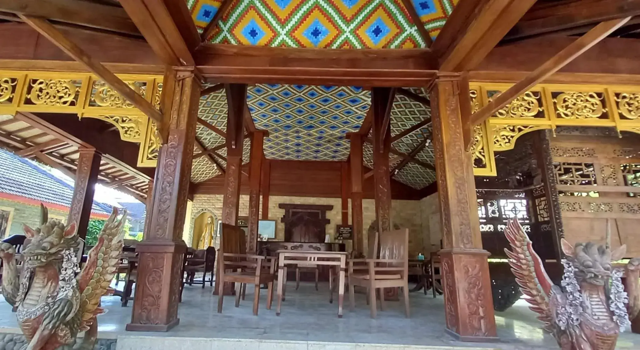 Restaurant/places to eat in Matahari Inn Kuta Lombok Restaurant/places to eat in Matahari Inn Kuta Lombok